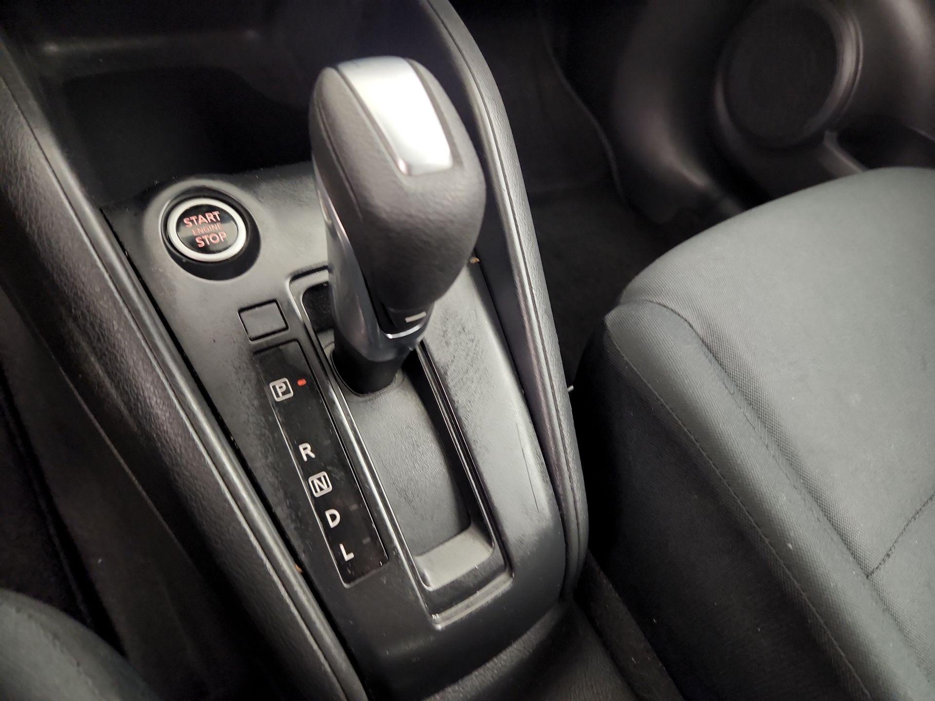 Thumbnail: 2023 Nissan Kicks - 17