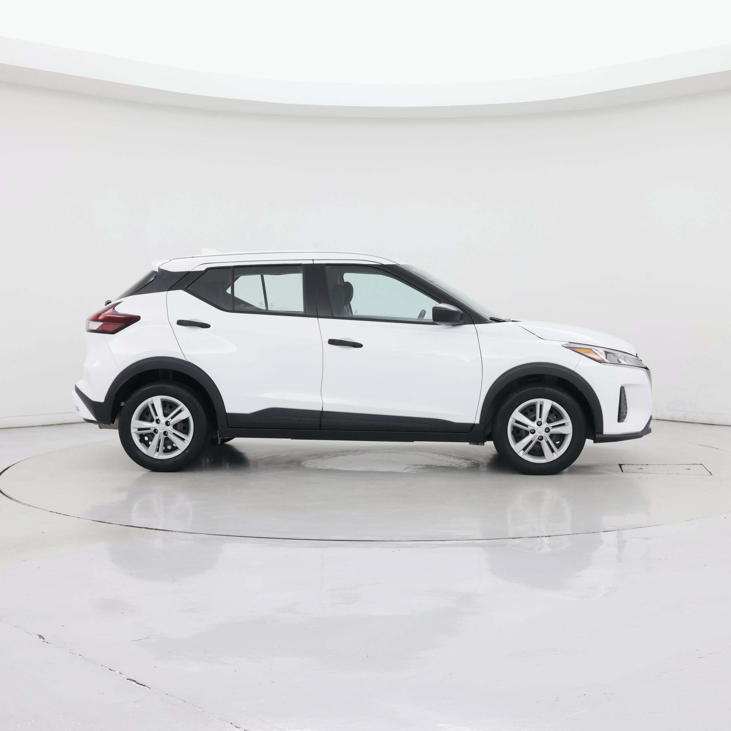 Thumbnail: 2023 Nissan Kicks - 7