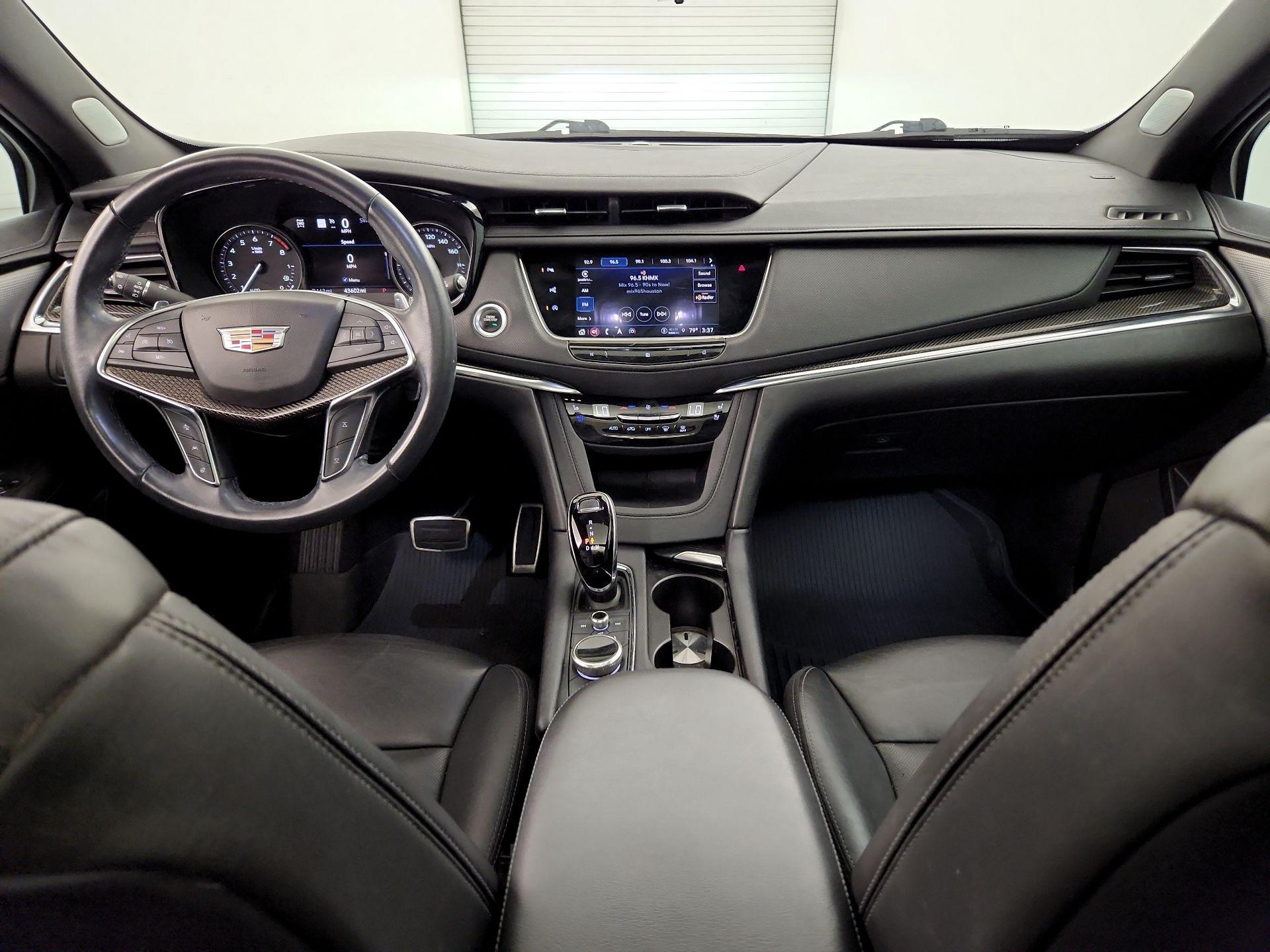 Thumbnail: 2021 Cadillac XT5 - 9