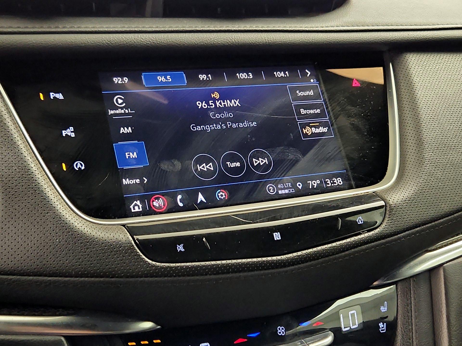 Thumbnail: 2021 Cadillac XT5 - 16