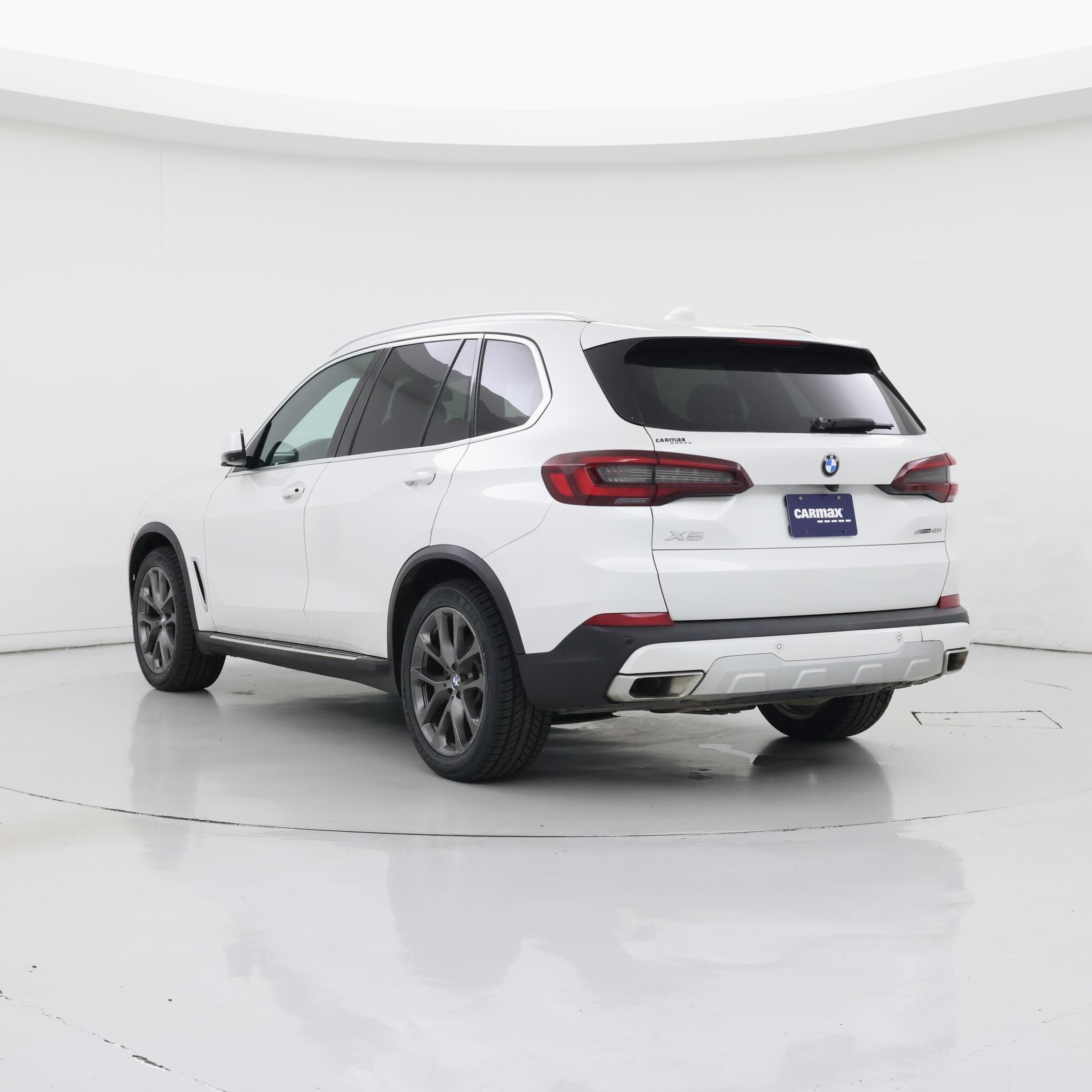 Thumbnail: 2023 BMW X5 - 2