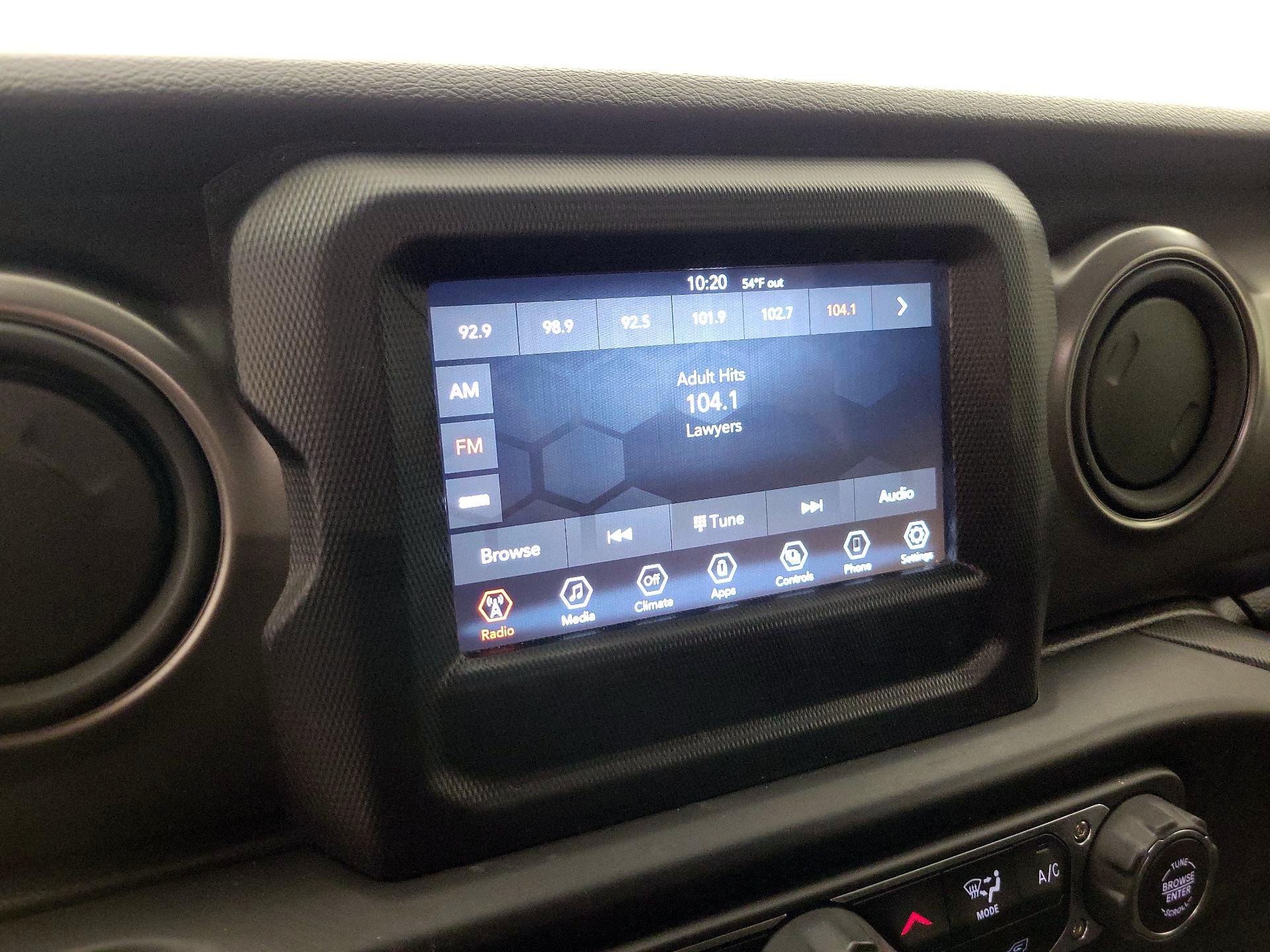 Thumbnail: 2022 Jeep Wrangler - 15