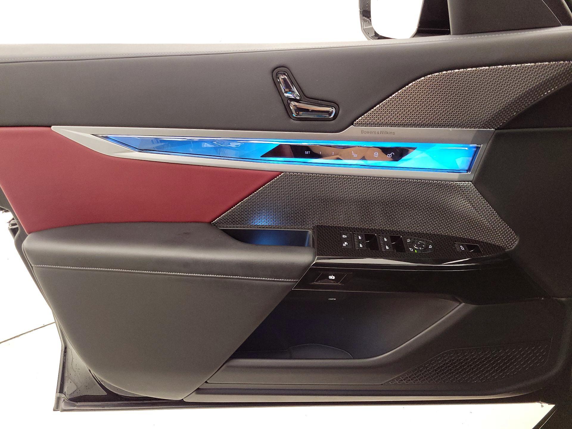 Thumbnail: 2023 BMW 7 Series - 12