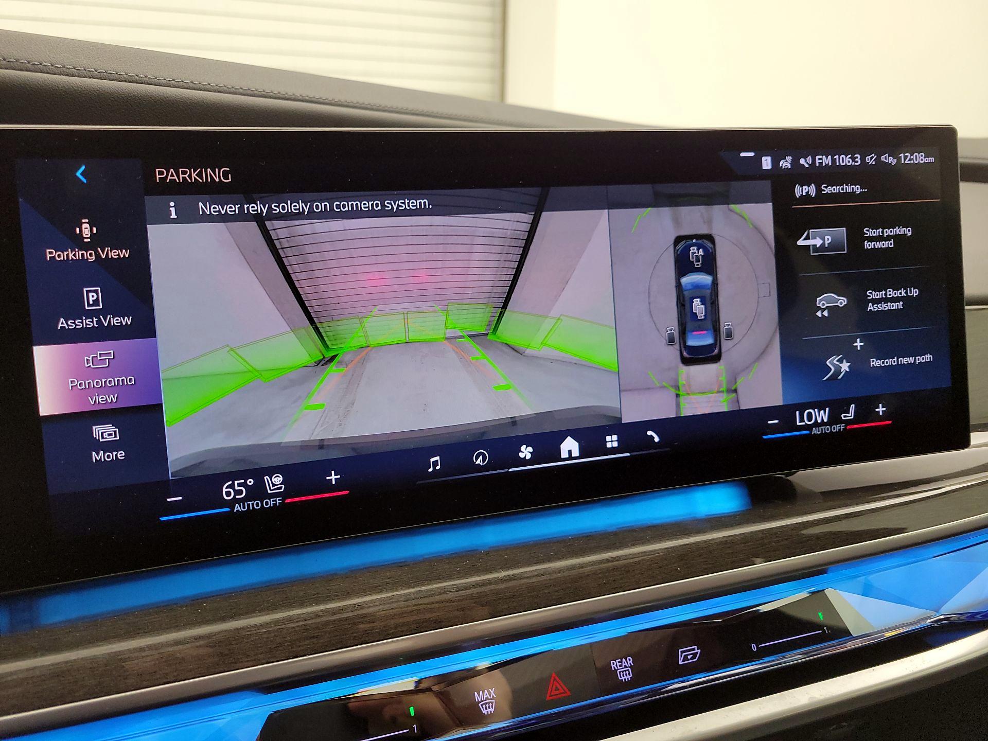 Thumbnail: 2023 BMW 7 Series - 15