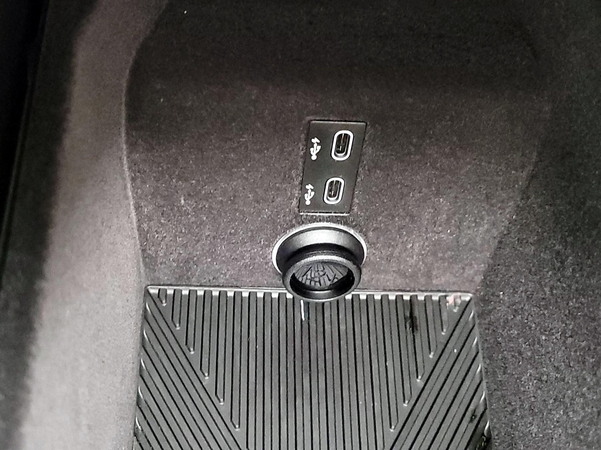 Thumbnail: 2023 BMW 7 Series - 19