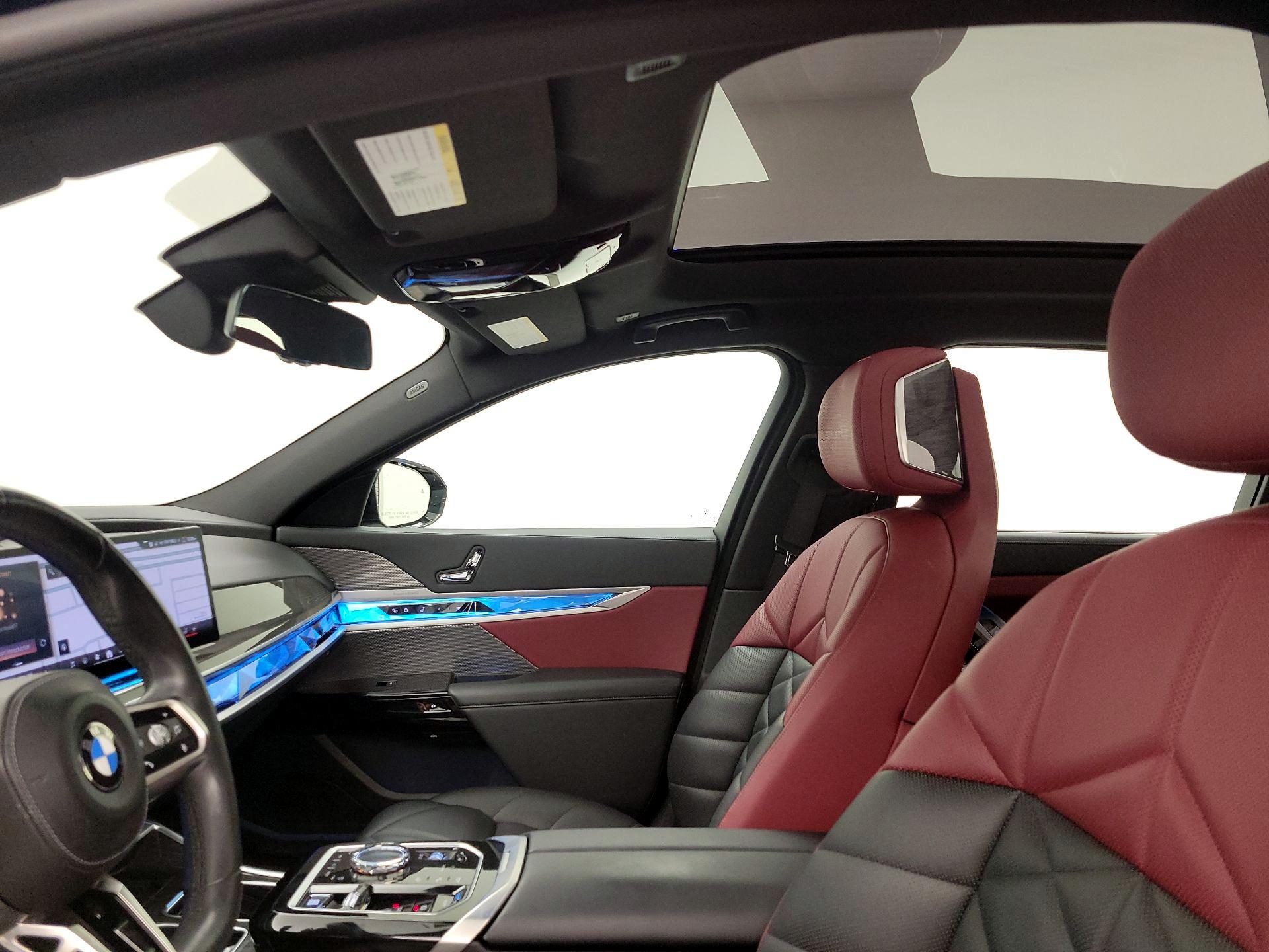 Thumbnail: 2023 BMW 7 Series - 20