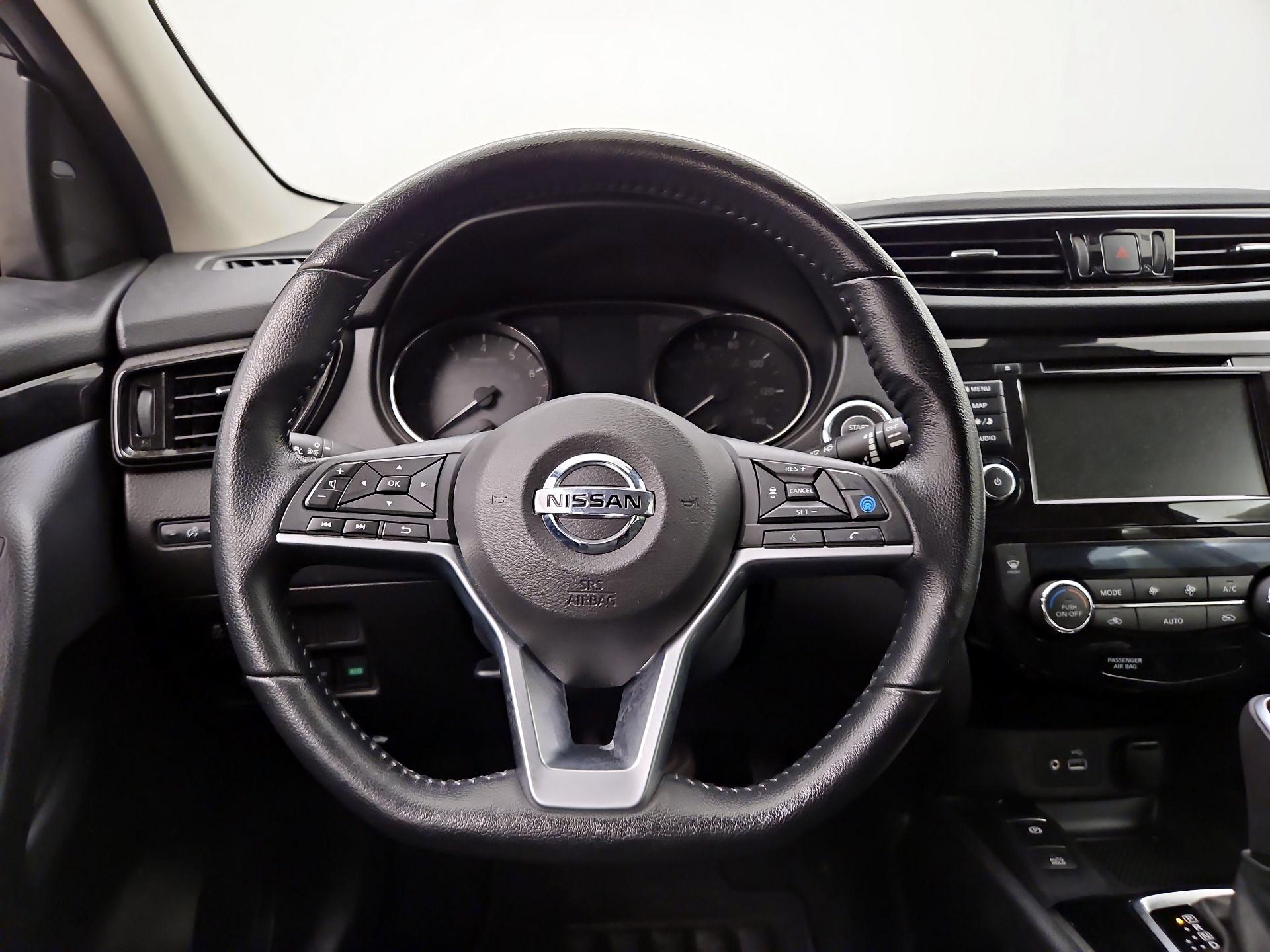 Thumbnail: 2022 Nissan Rogue Sport - 10