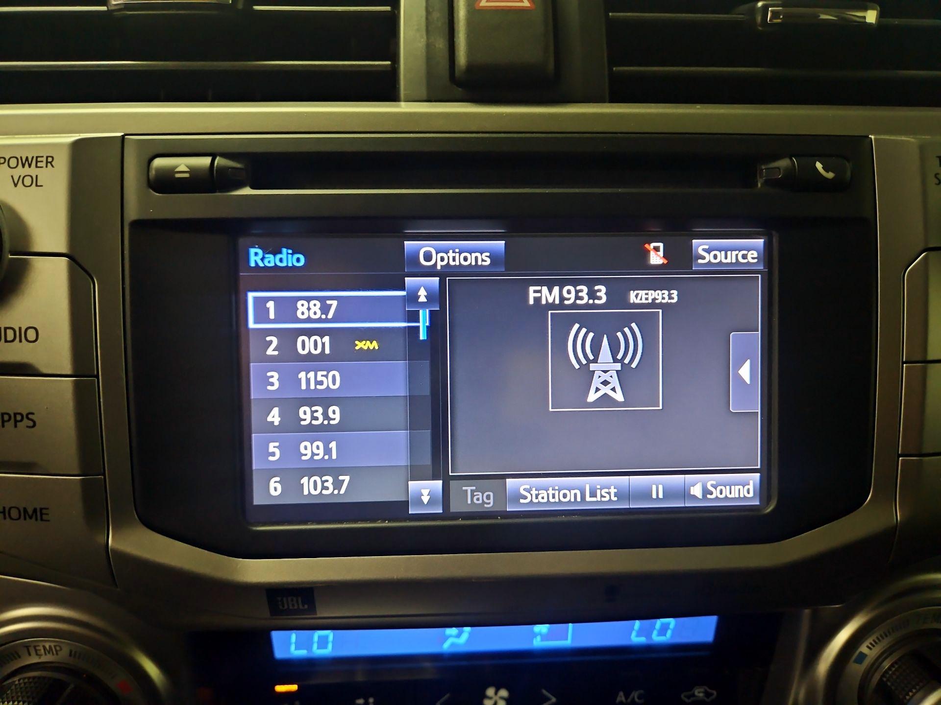 Thumbnail: 2015 Toyota 4Runner - 16