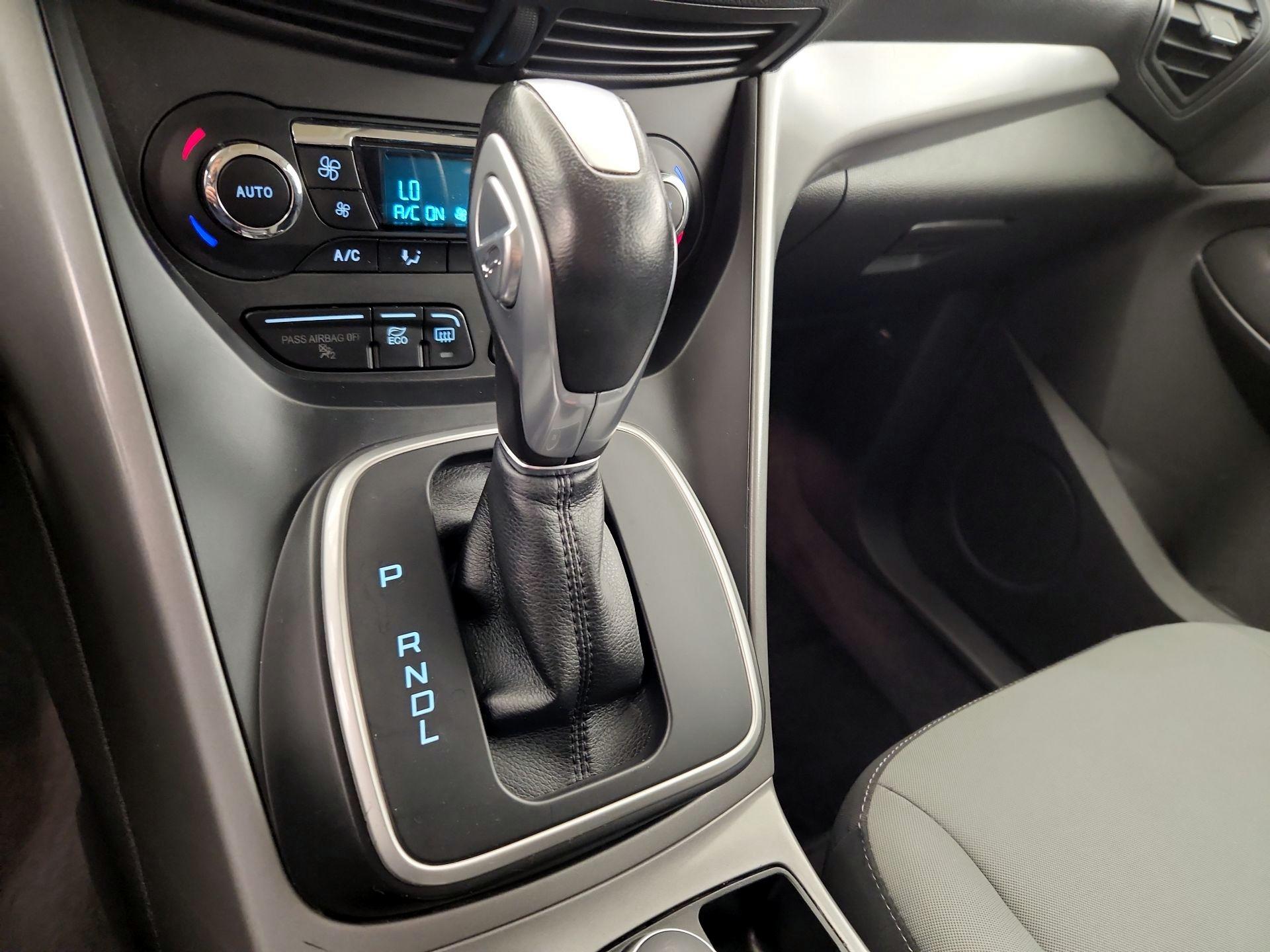 Thumbnail: 2016 Ford C-Max - 16