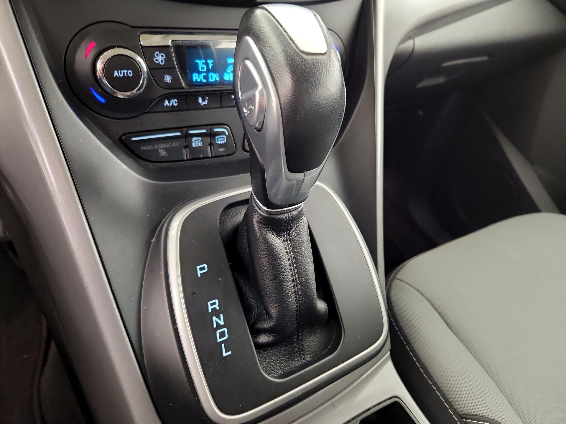 Thumbnail: 2016 Ford C-Max - 16