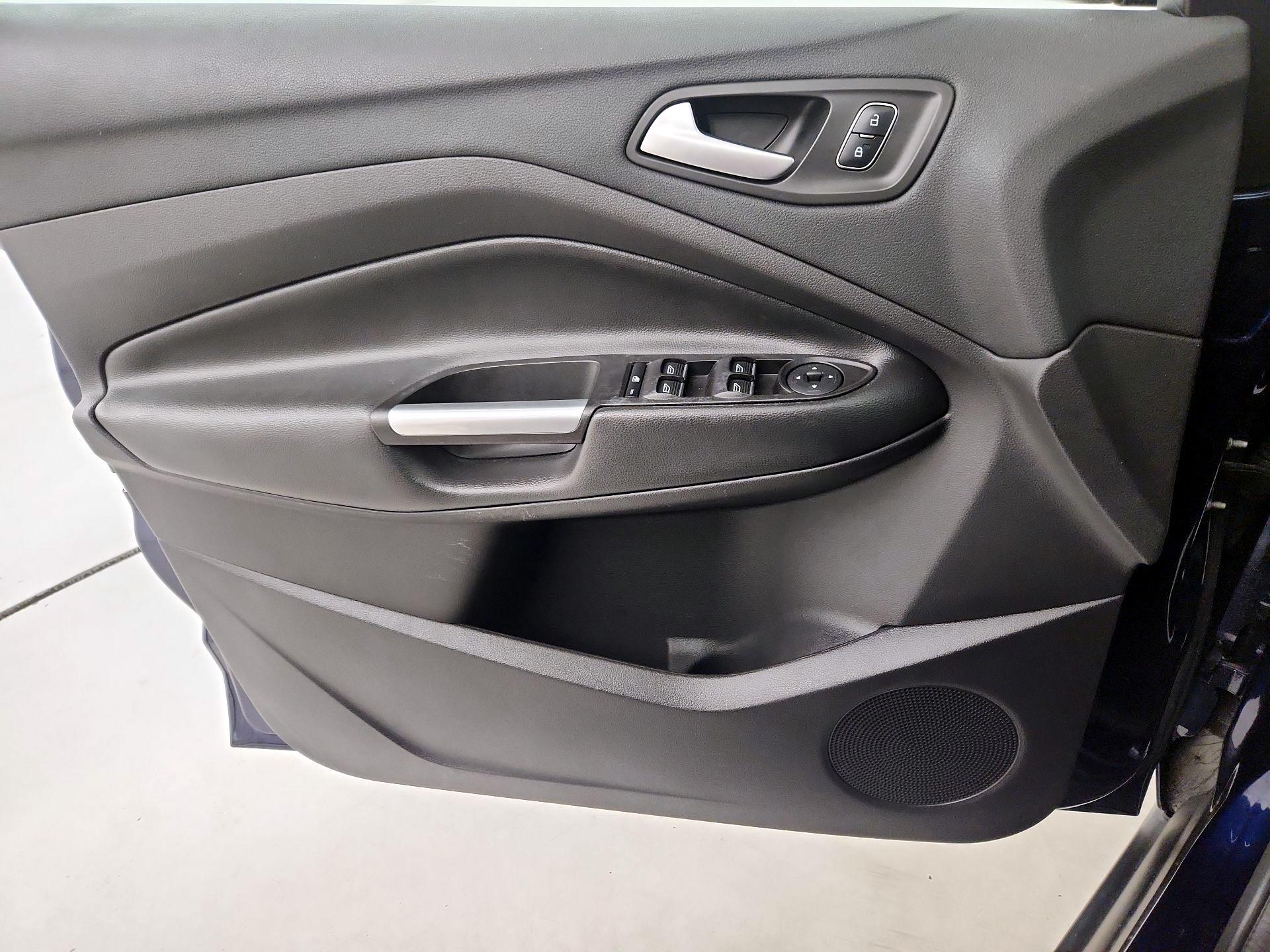 Thumbnail: 2017 Ford C-Max - 12