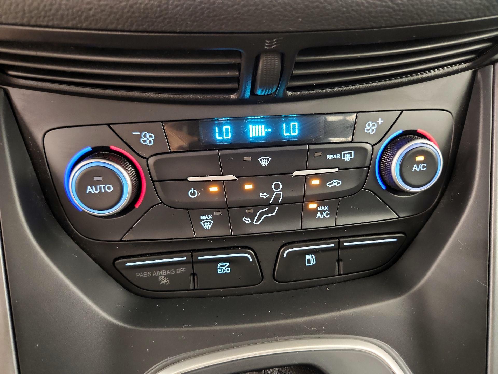 Thumbnail: 2017 Ford C-Max - 15