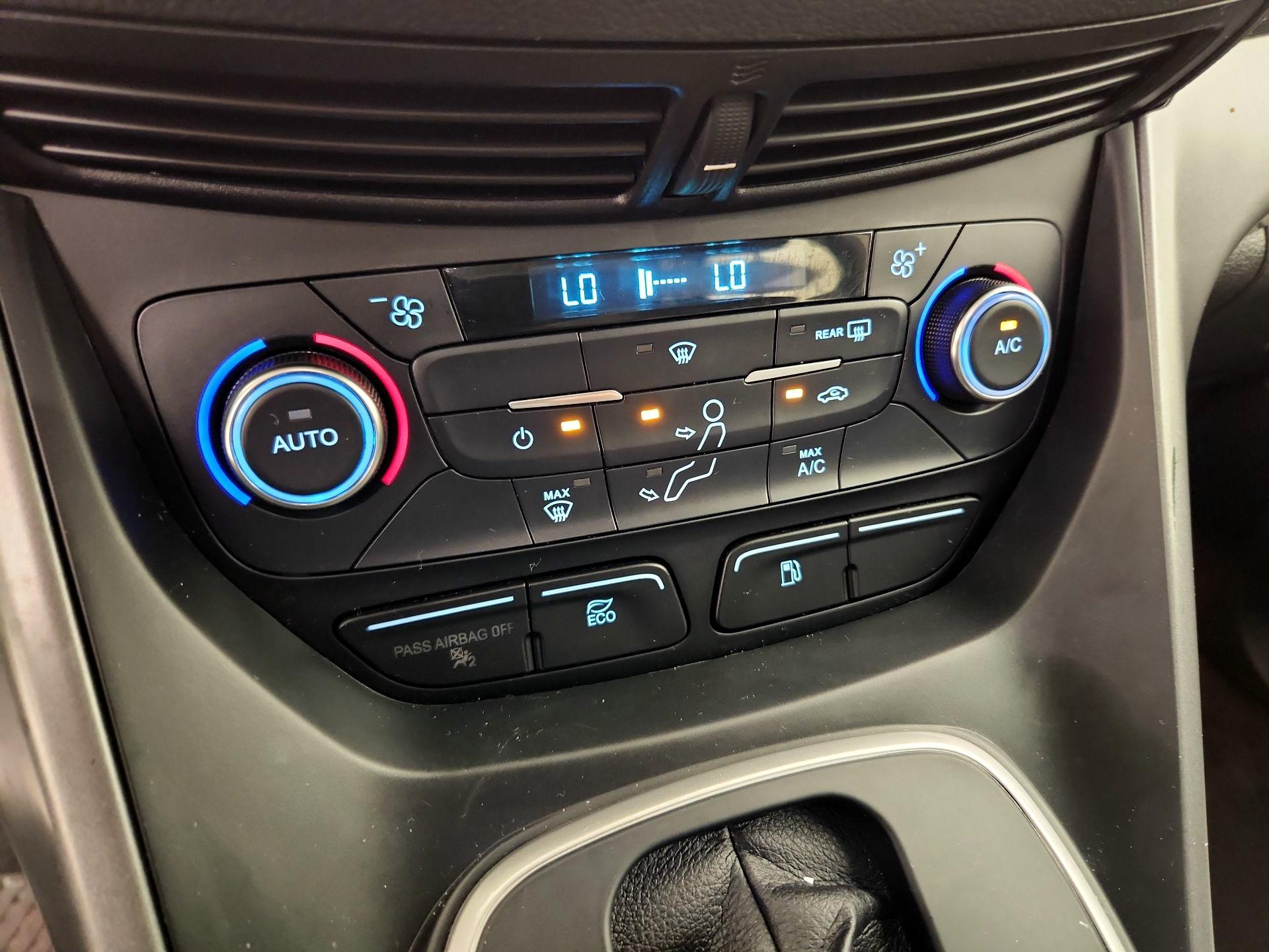 Thumbnail: 2017 Ford C-Max - 16