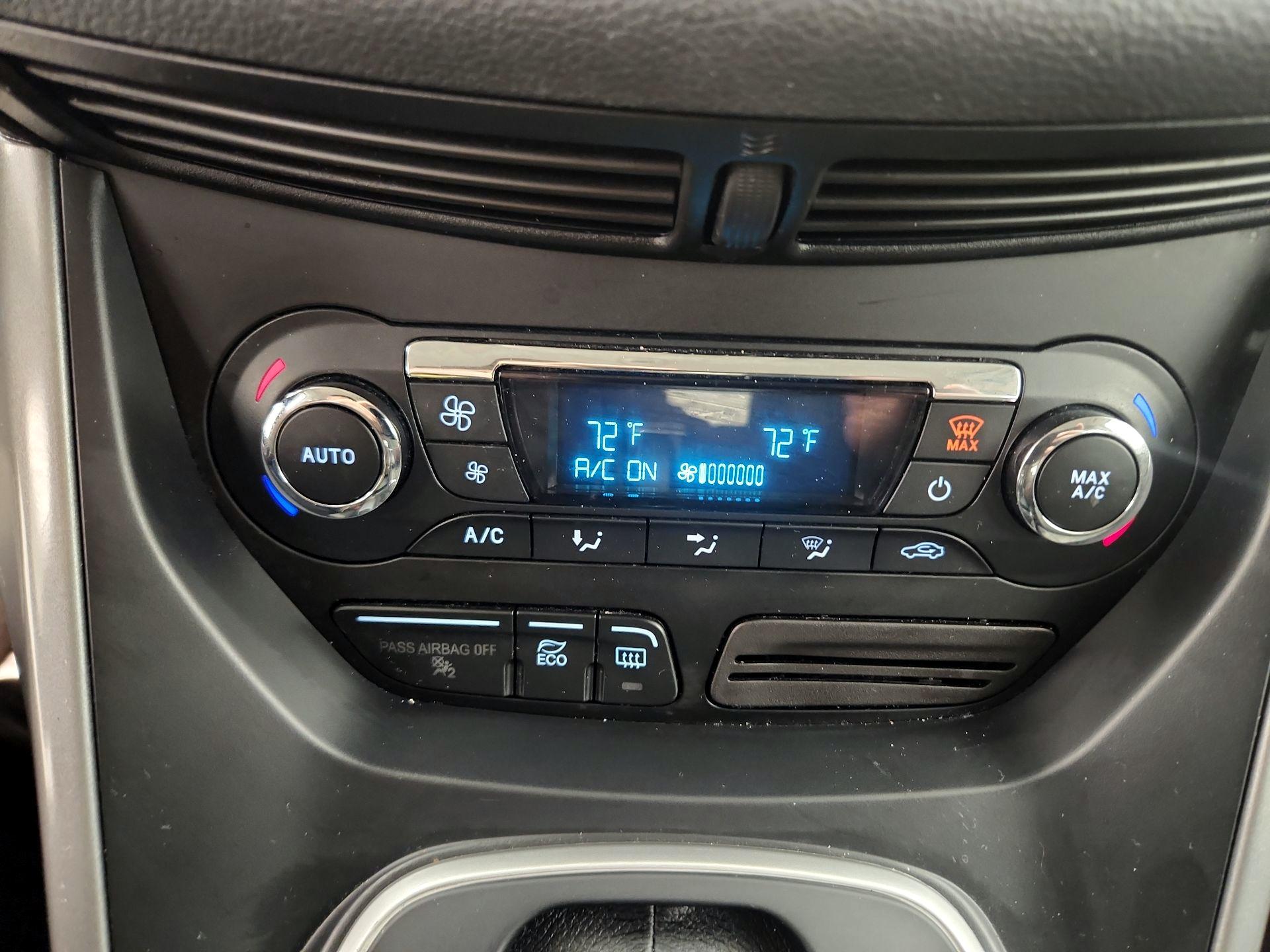 Thumbnail: 2016 Ford C-Max - 15