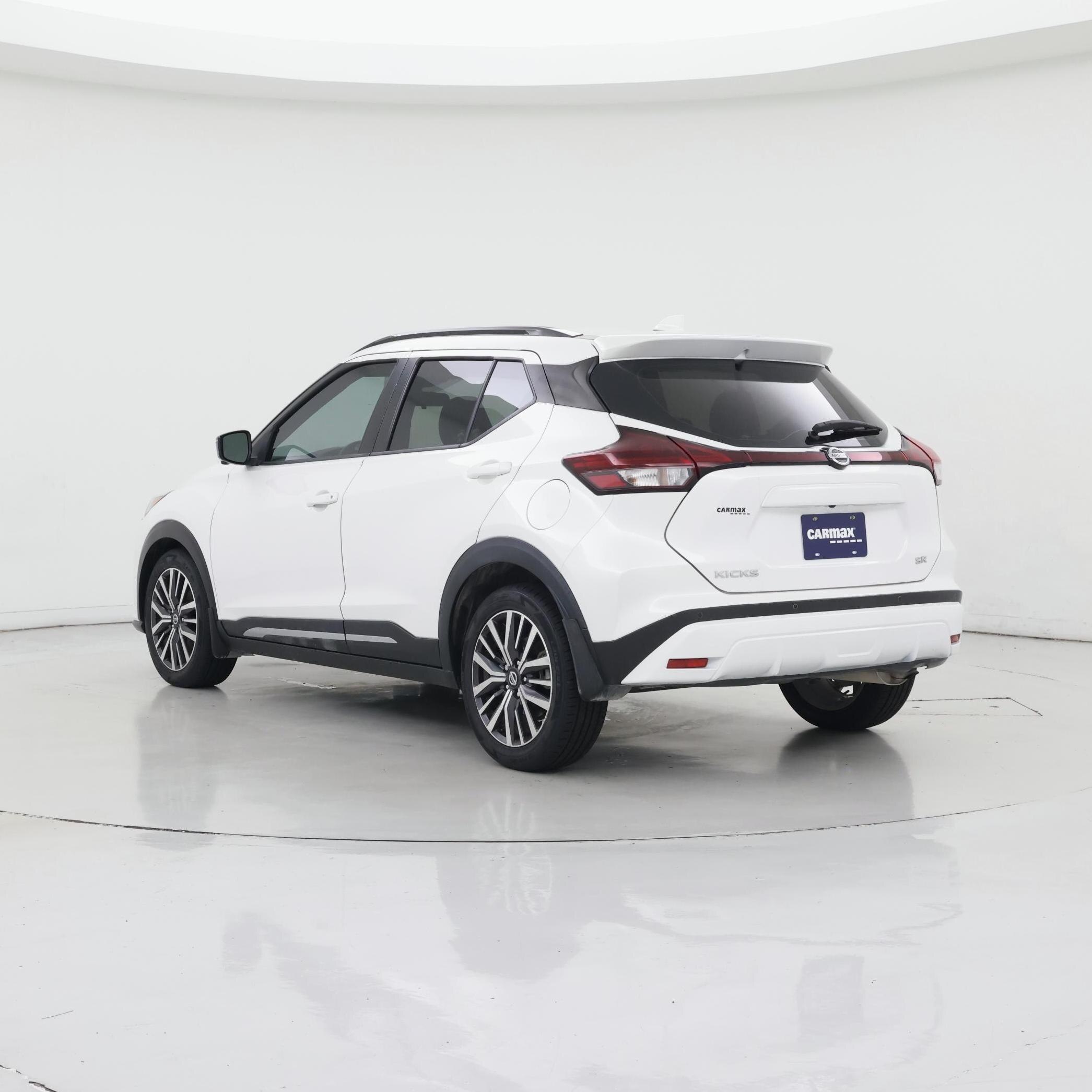 Thumbnail: 2021 Nissan Kicks - 2