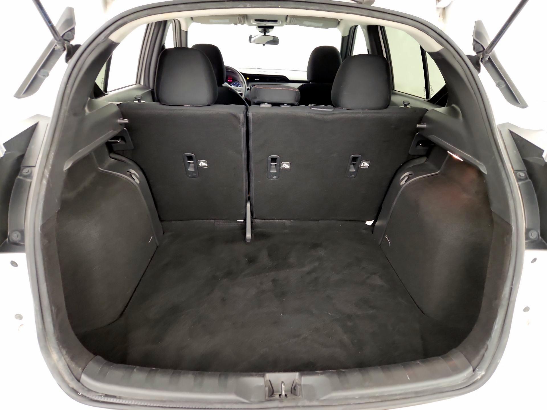 Thumbnail: 2021 Nissan Kicks - 19