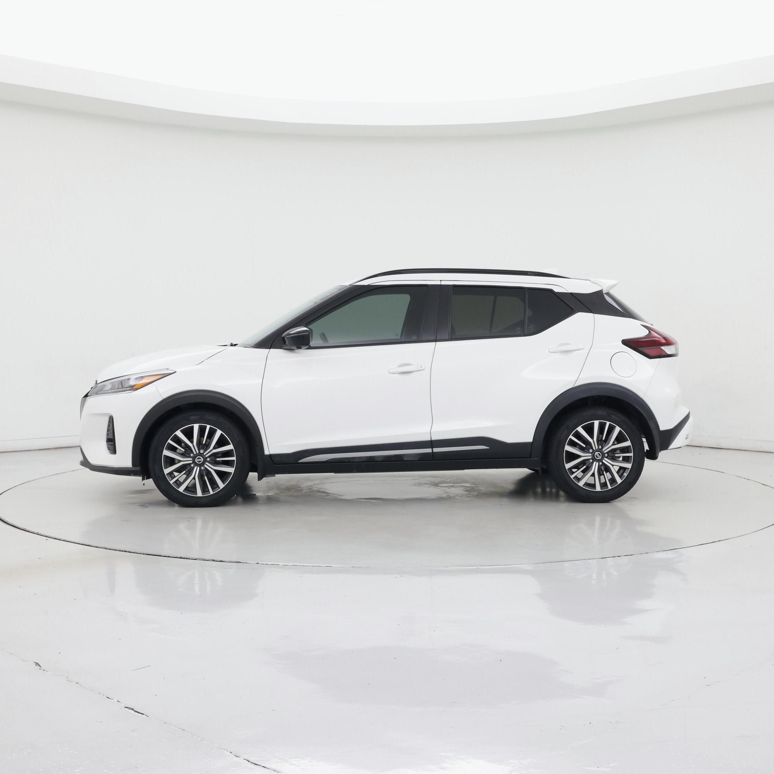 Thumbnail: 2021 Nissan Kicks - 3
