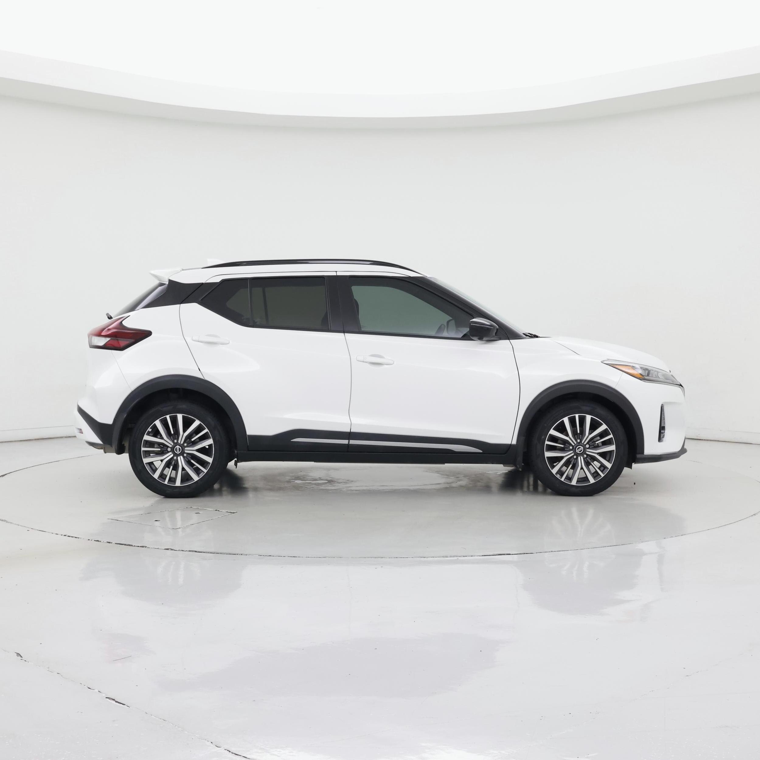 Thumbnail: 2021 Nissan Kicks - 7