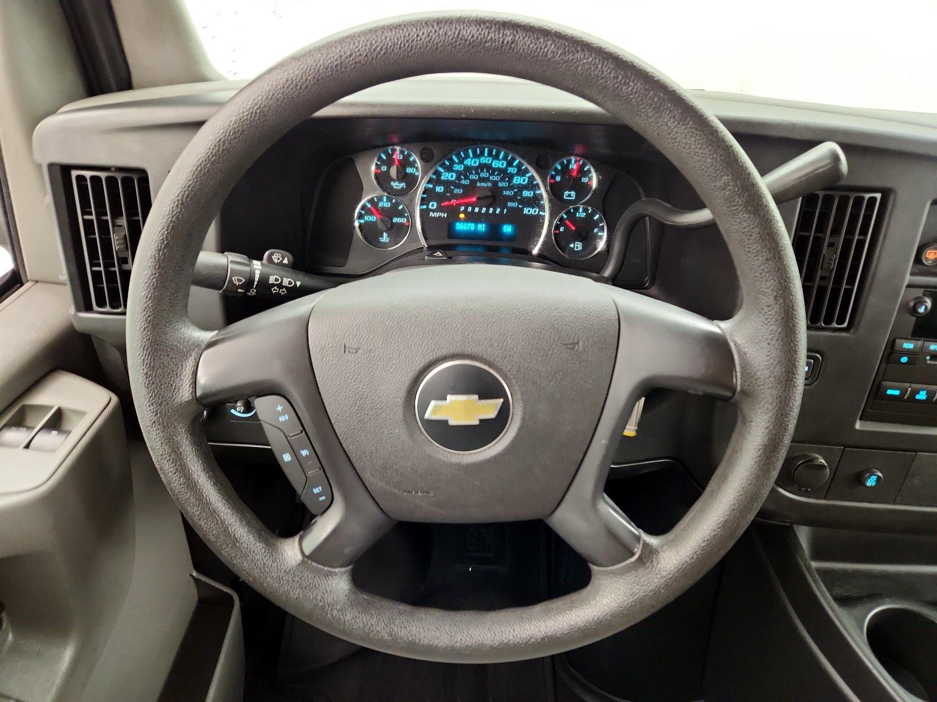 Thumbnail: 2014 Chevrolet Express - 10