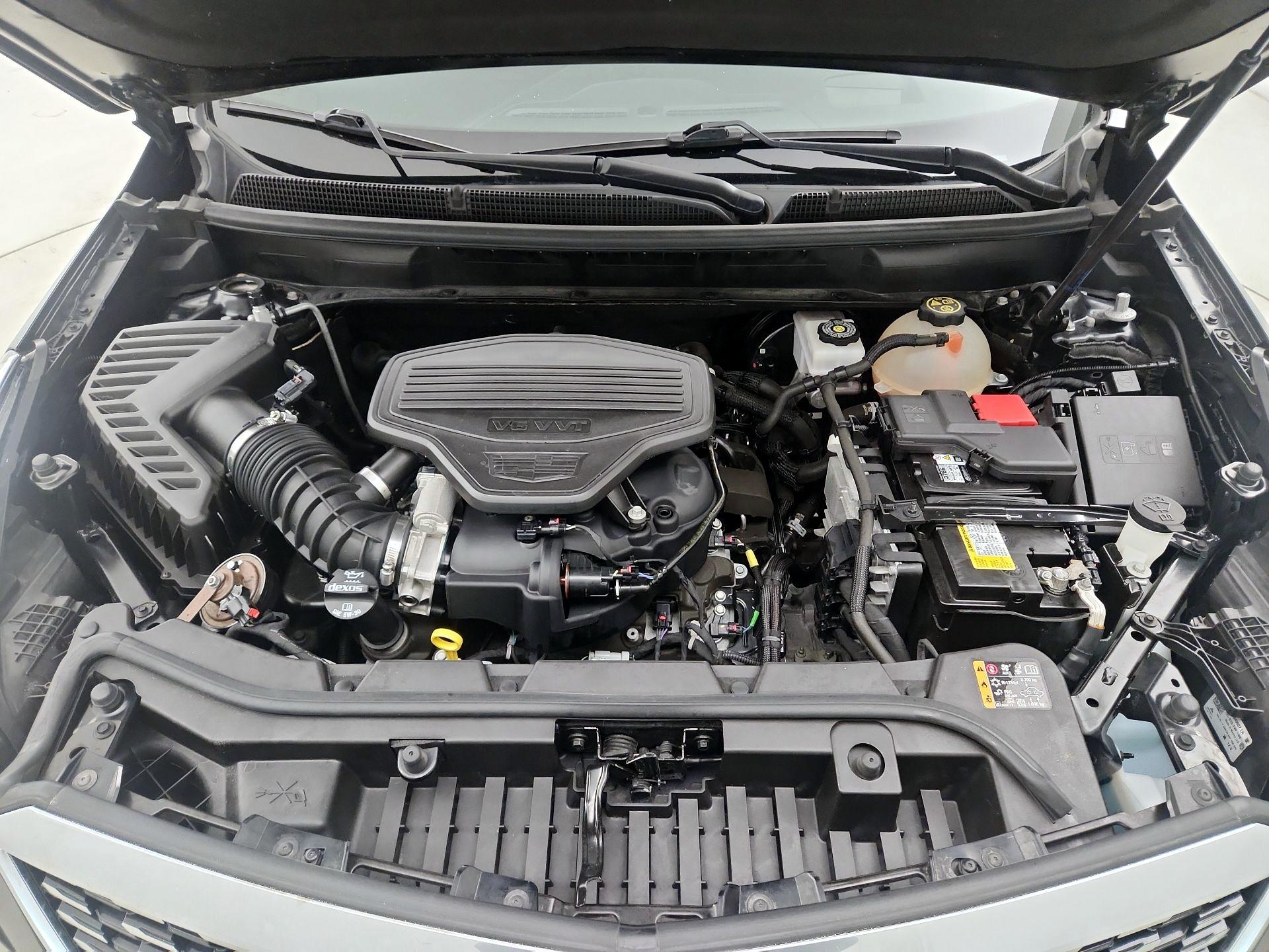 Thumbnail: 2021 Cadillac XT5 - 17