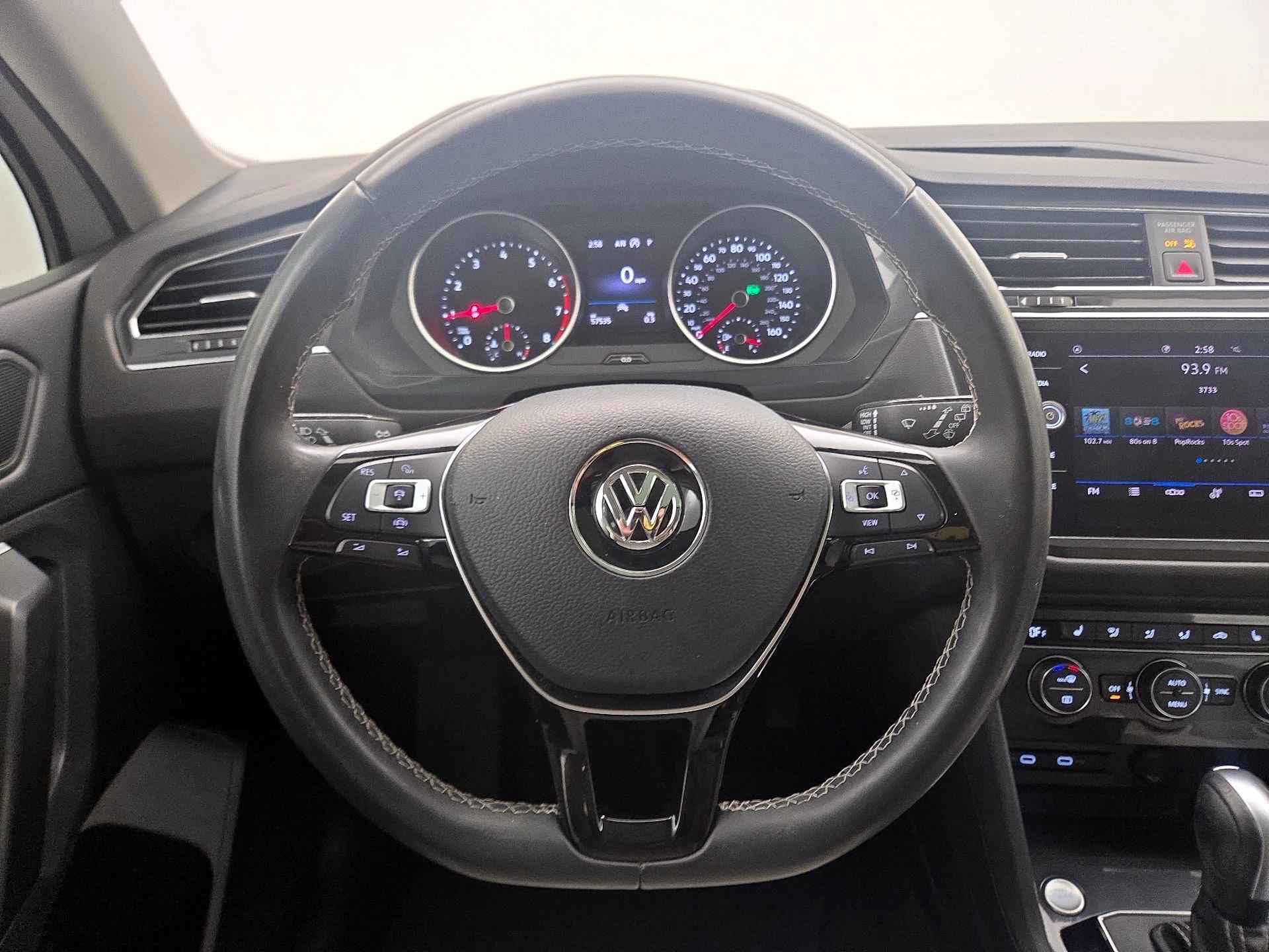 Thumbnail: 2021 Volkswagen Tiguan - 10