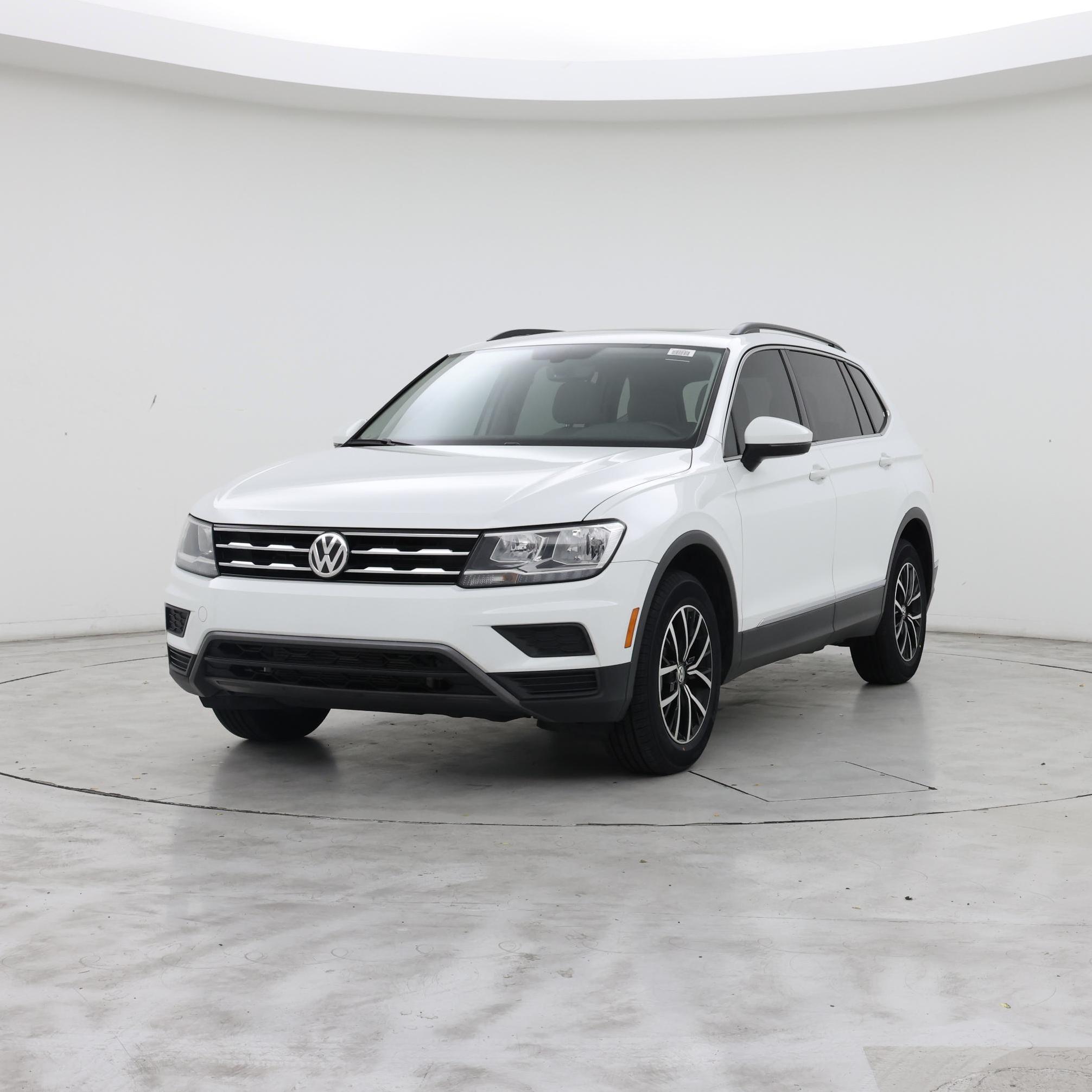 Thumbnail: 2021 Volkswagen Tiguan - 4