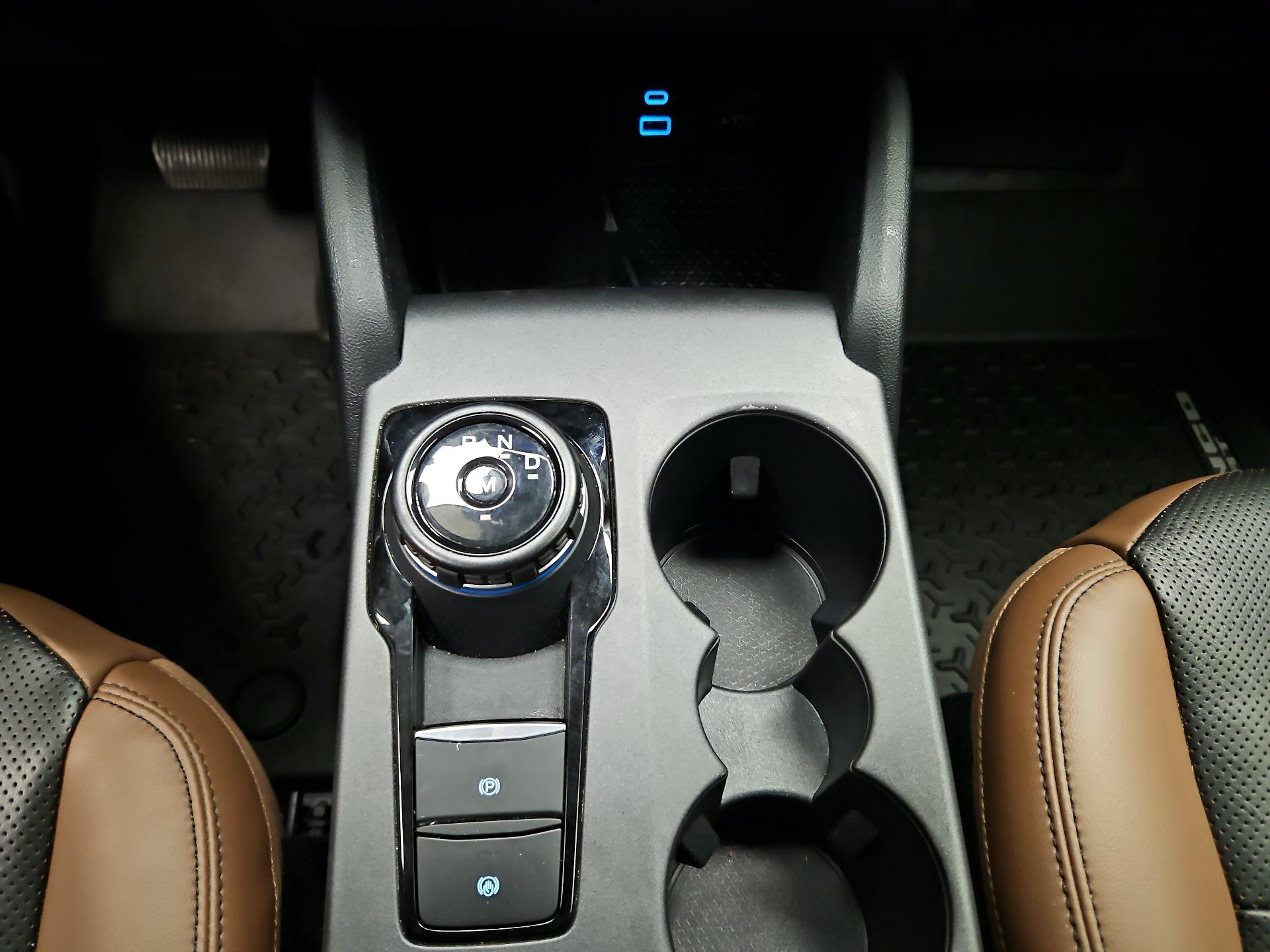 Thumbnail: 2022 Ford Bronco Sport - 17