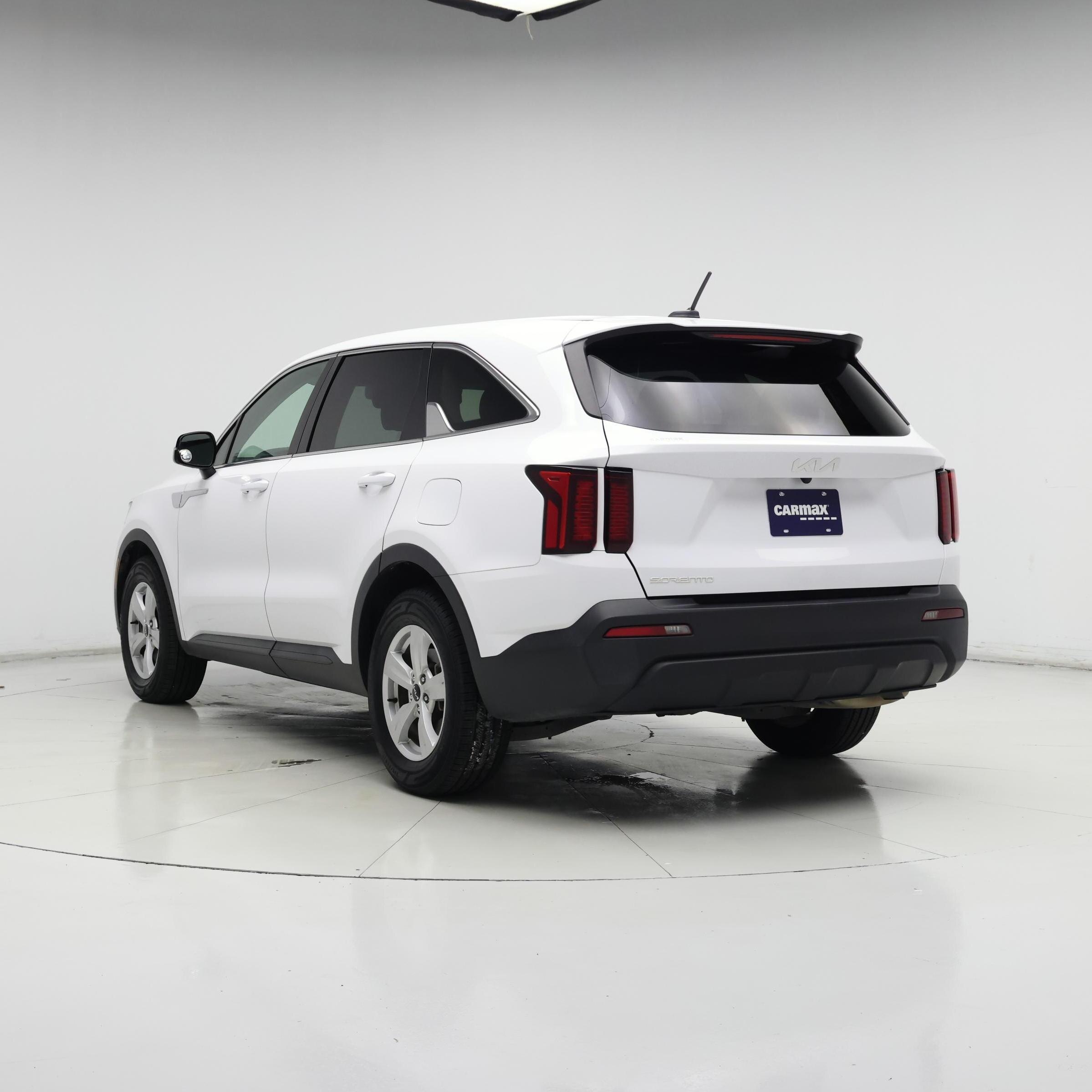 Thumbnail: 2023 Kia Sorento - 2