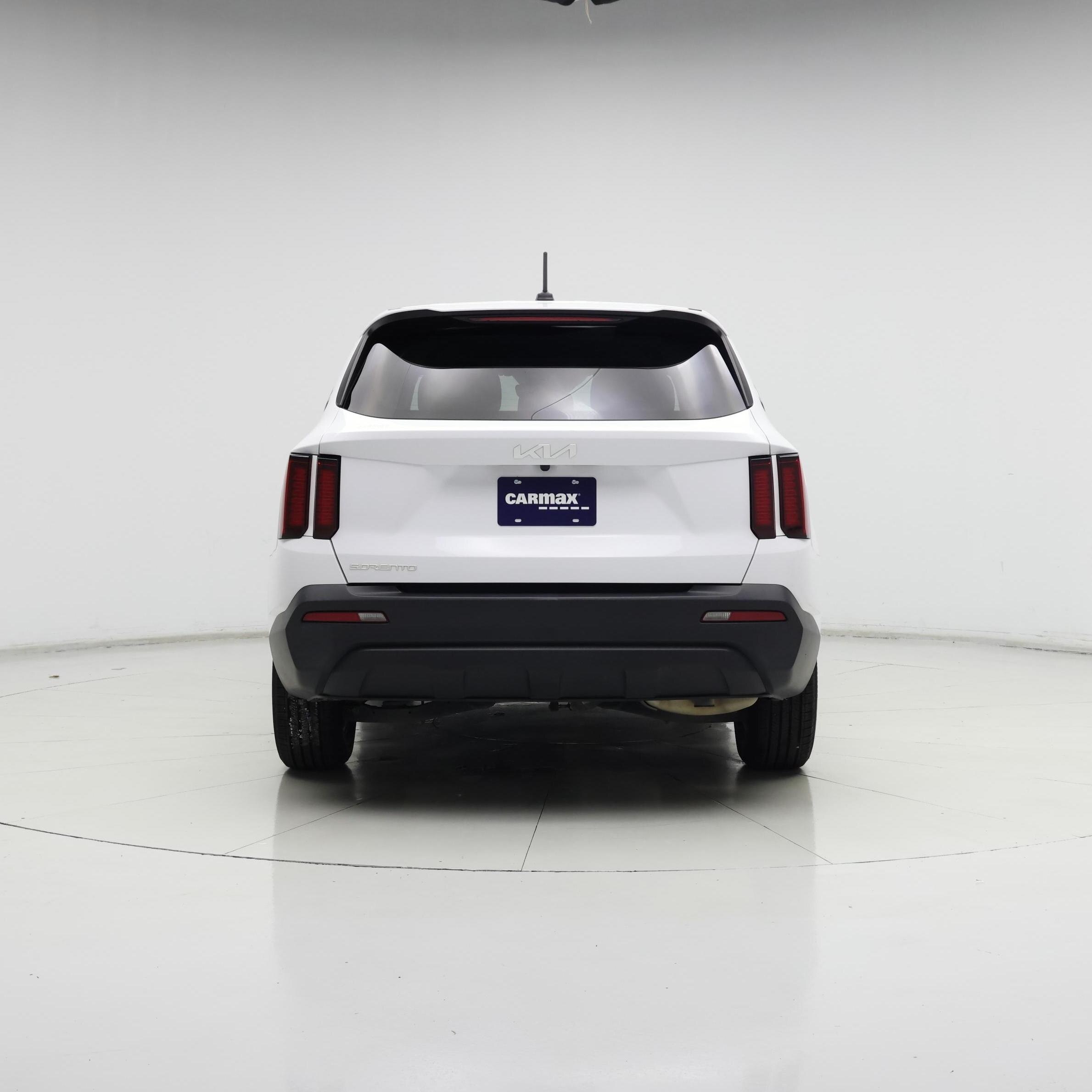 Thumbnail: 2023 Kia Sorento - 6