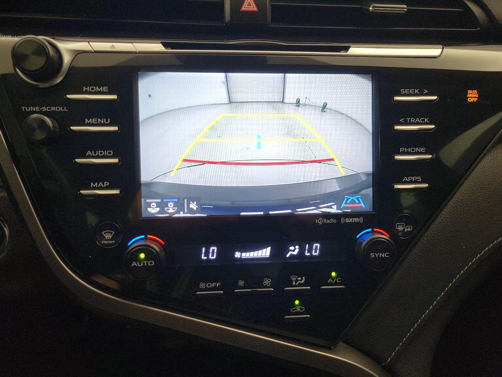 Thumbnail: 2020 Toyota Camry - 14