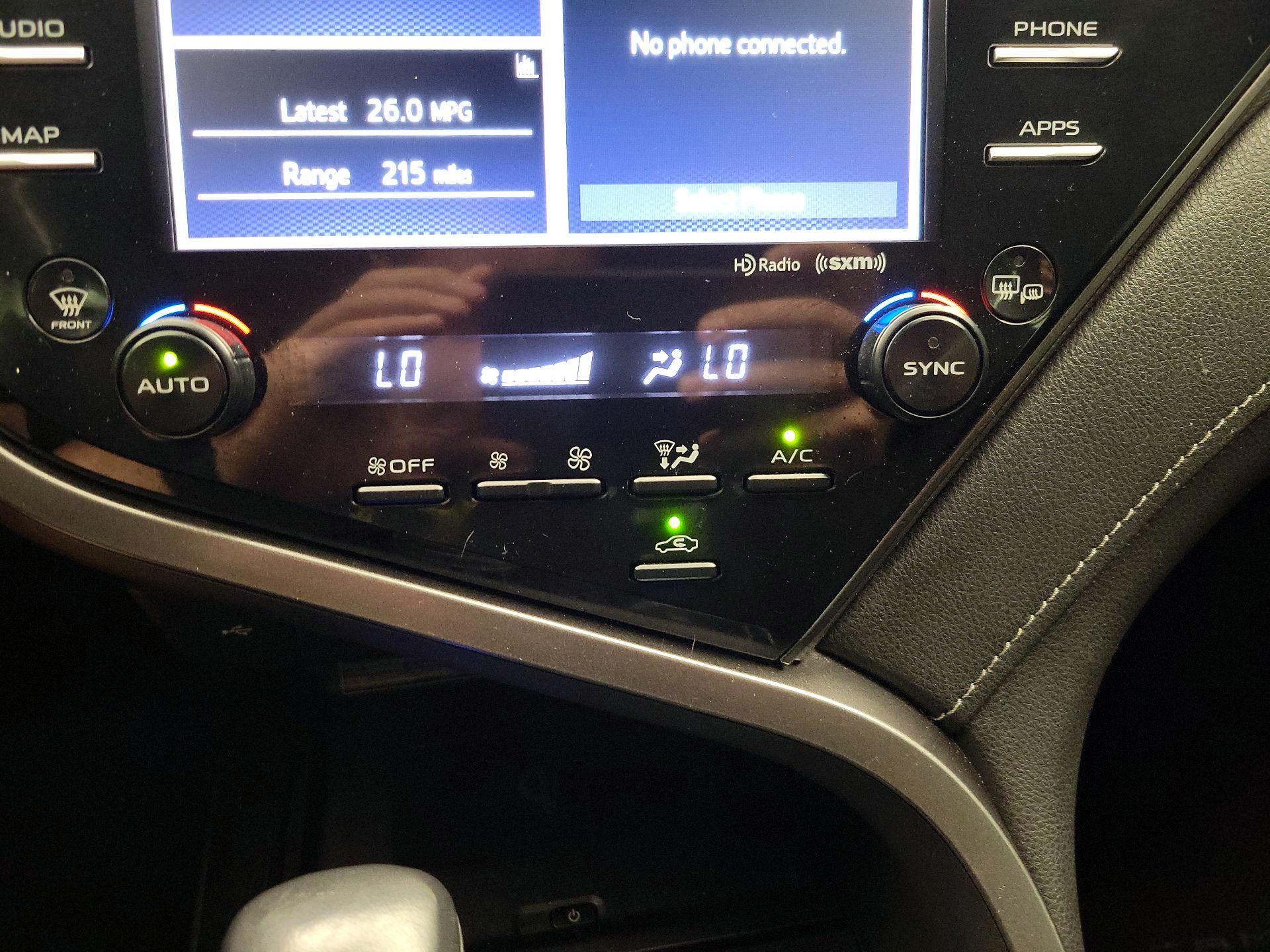 Thumbnail: 2020 Toyota Camry - 16