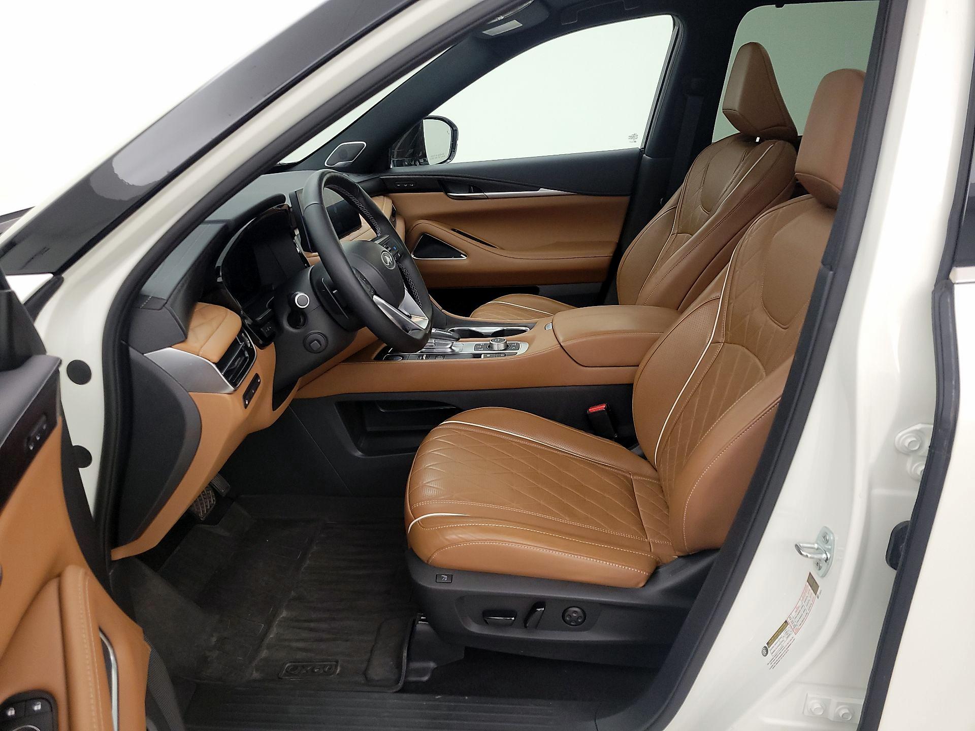 Thumbnail: 2023 INFINITI QX60 - 11