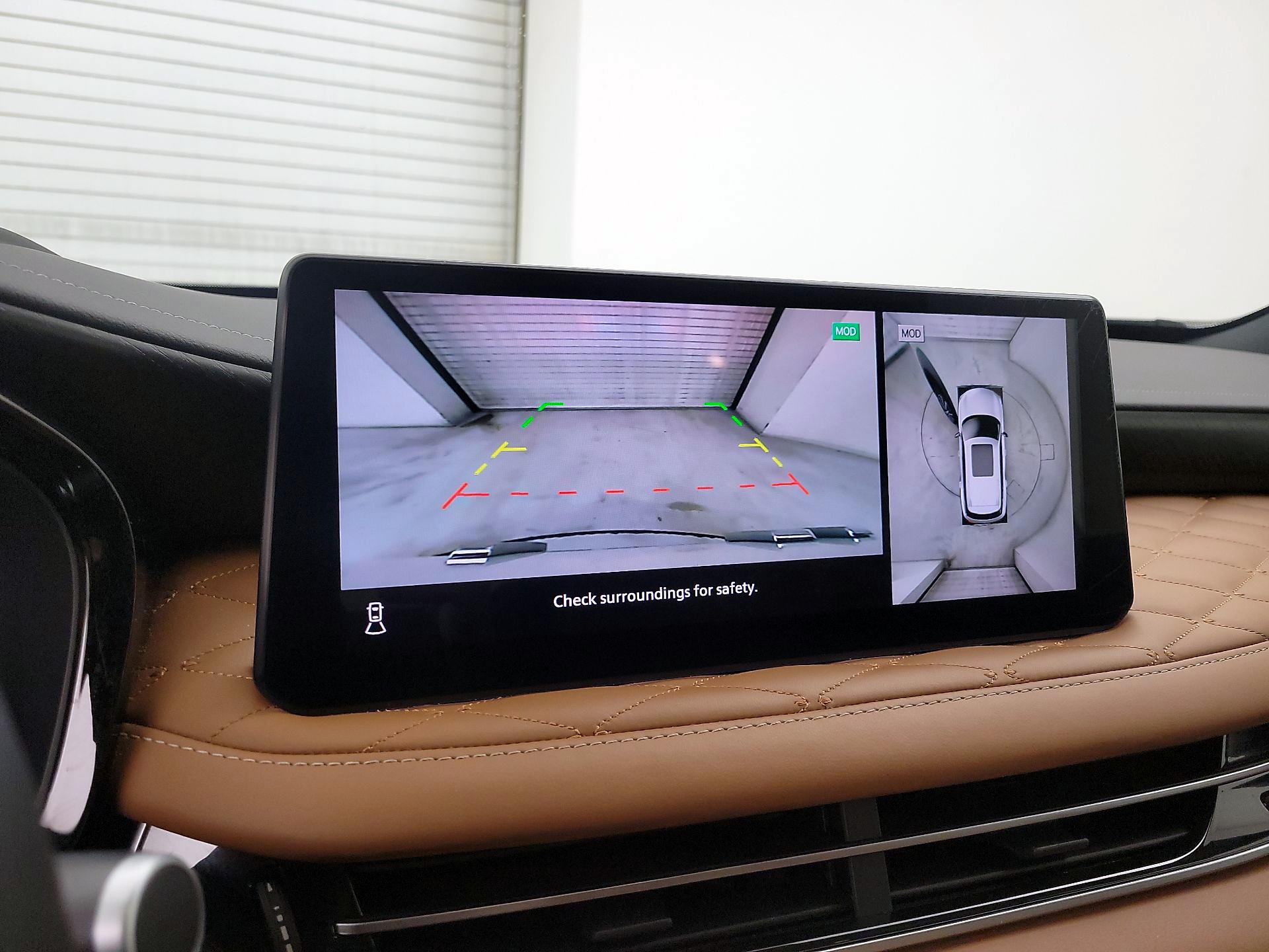 Thumbnail: 2023 INFINITI QX60 - 15