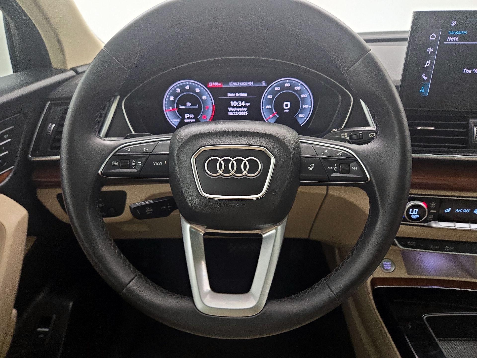 Thumbnail: 2022 Audi Q5 - 10