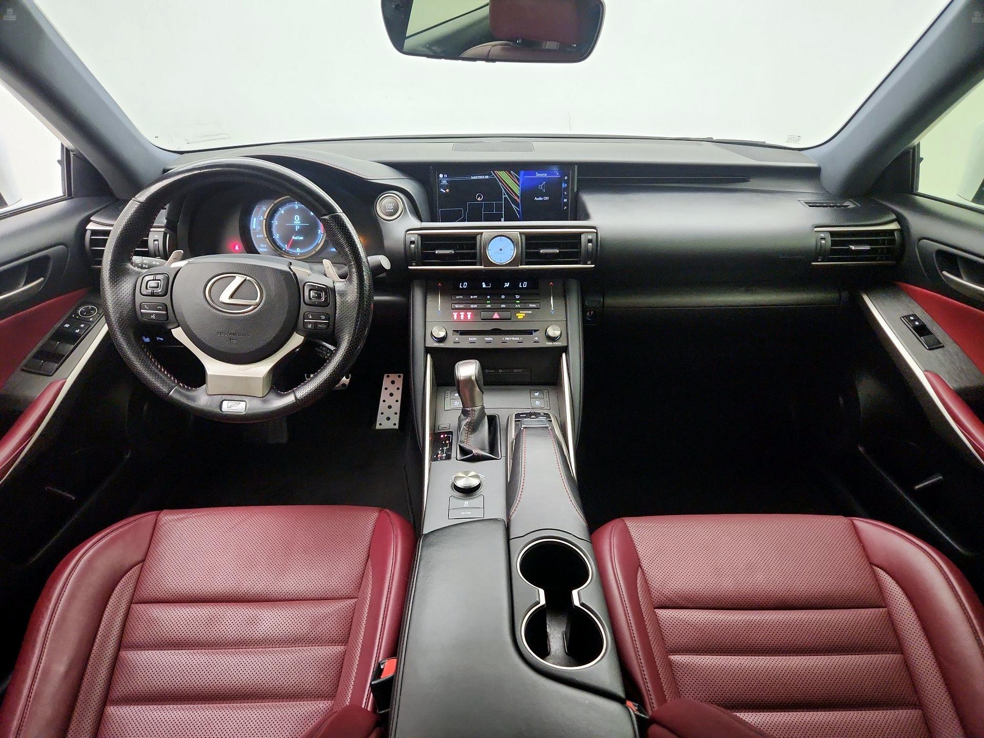 Thumbnail: 2019 Lexus IS - 9