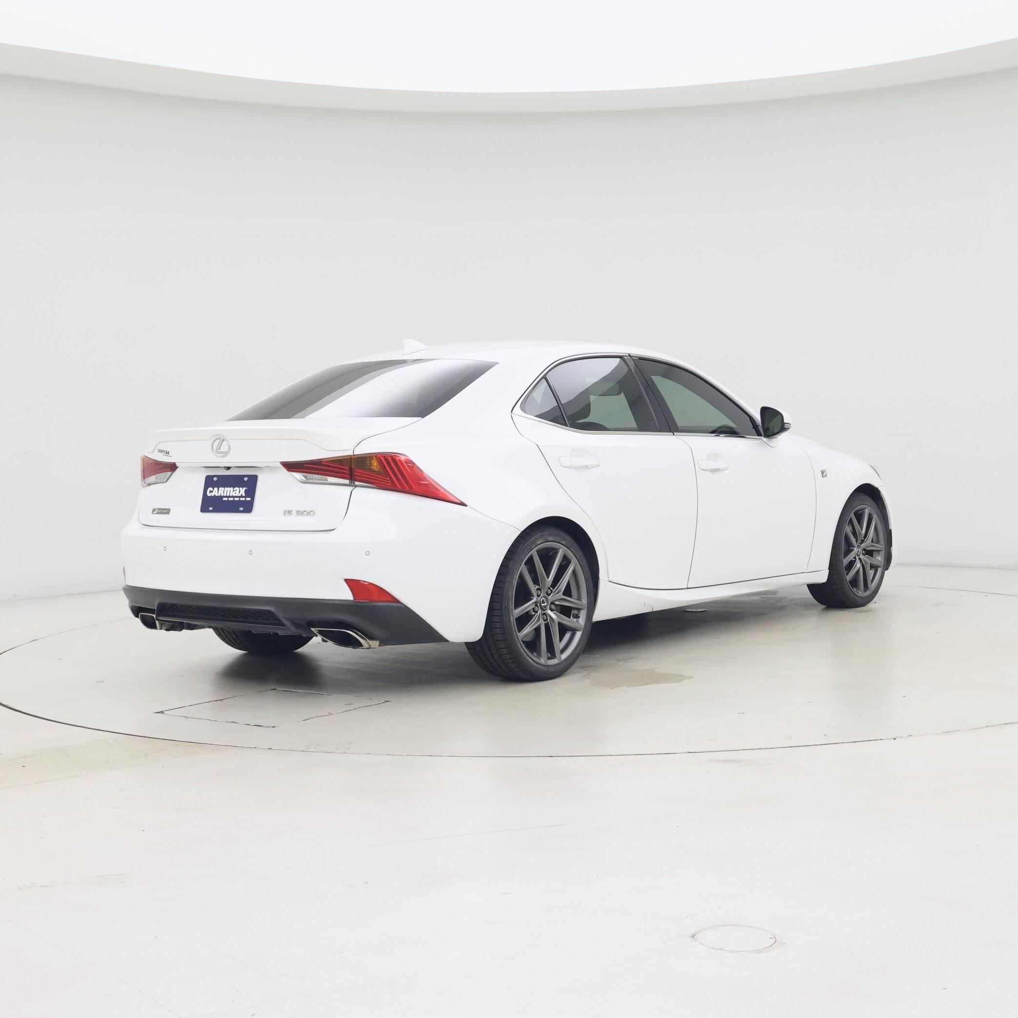 Thumbnail: 2019 Lexus IS - 8