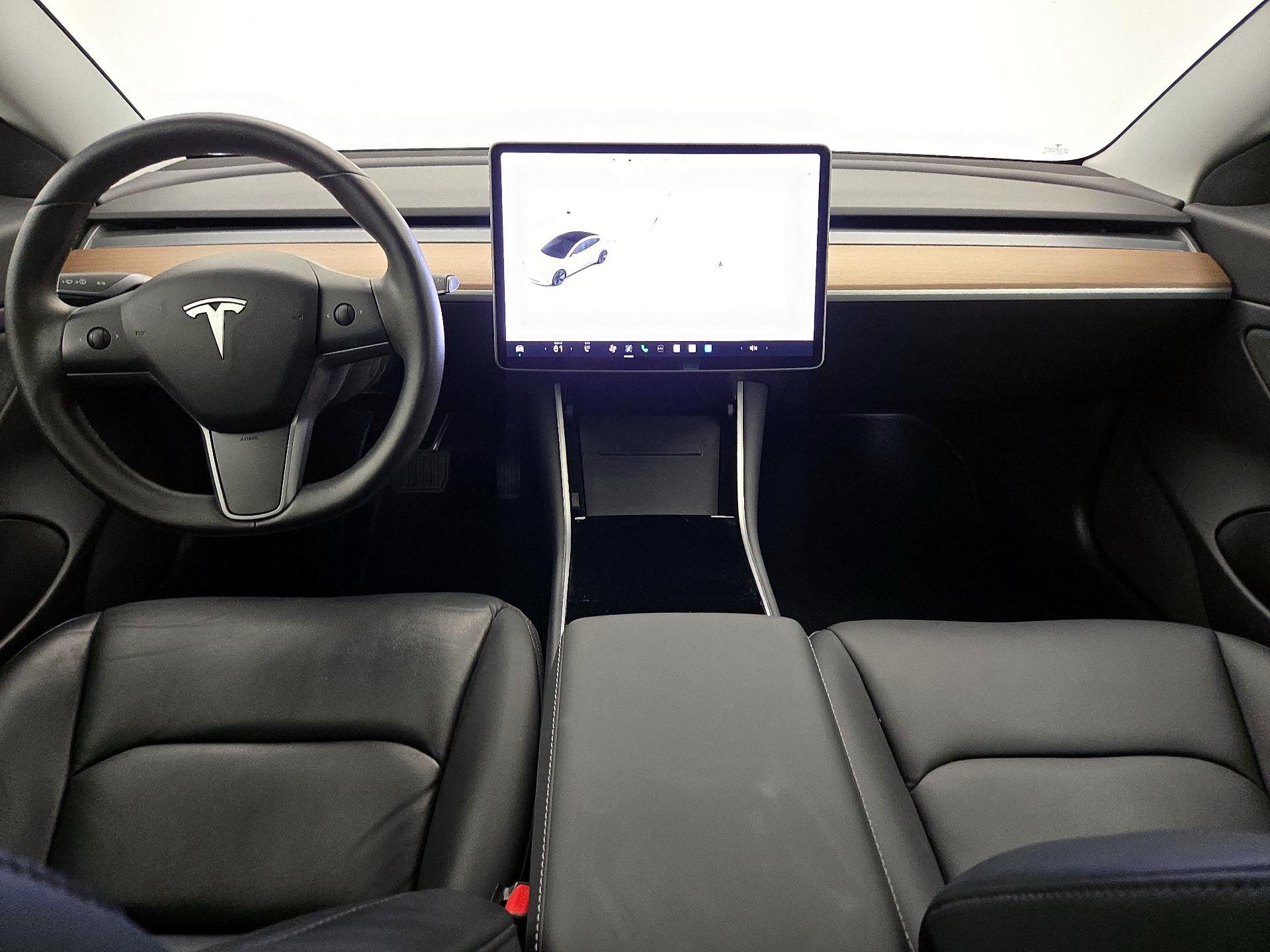 Thumbnail: 2020 Tesla Model 3 - 9