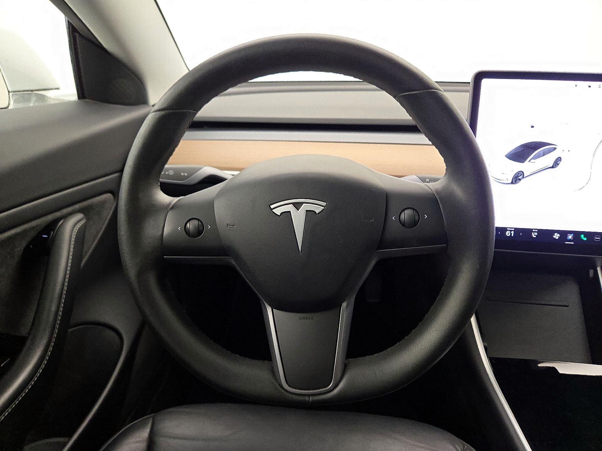 Thumbnail: 2020 Tesla Model 3 - 10