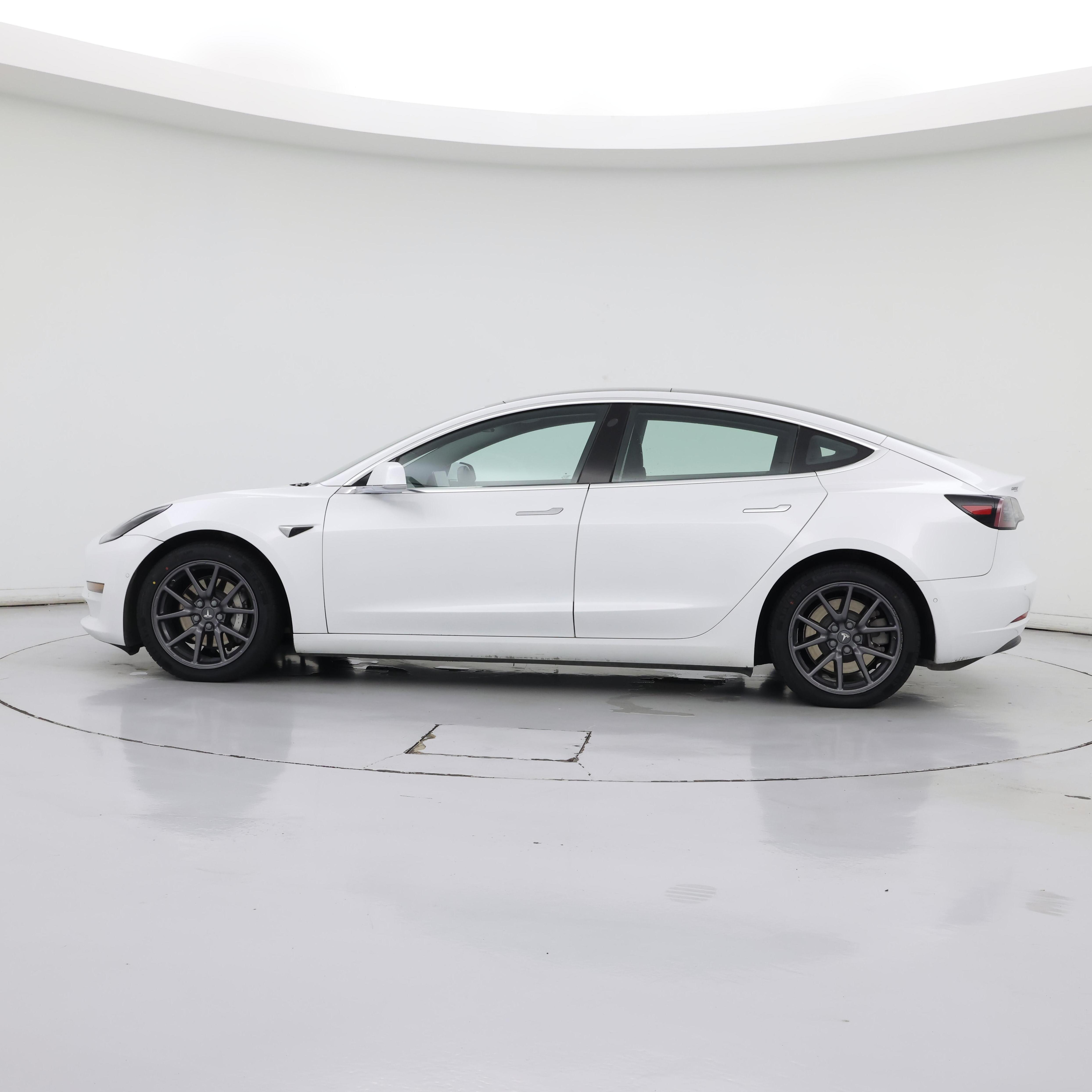 Thumbnail: 2020 Tesla Model 3 - 3