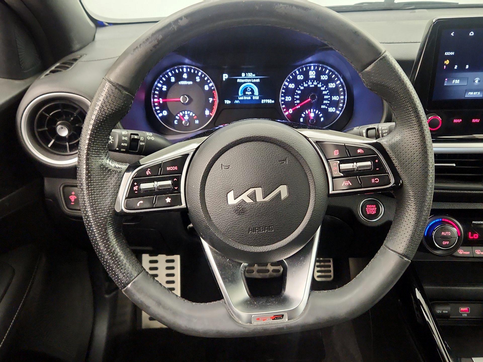 Thumbnail: 2022 Kia Forte - 10