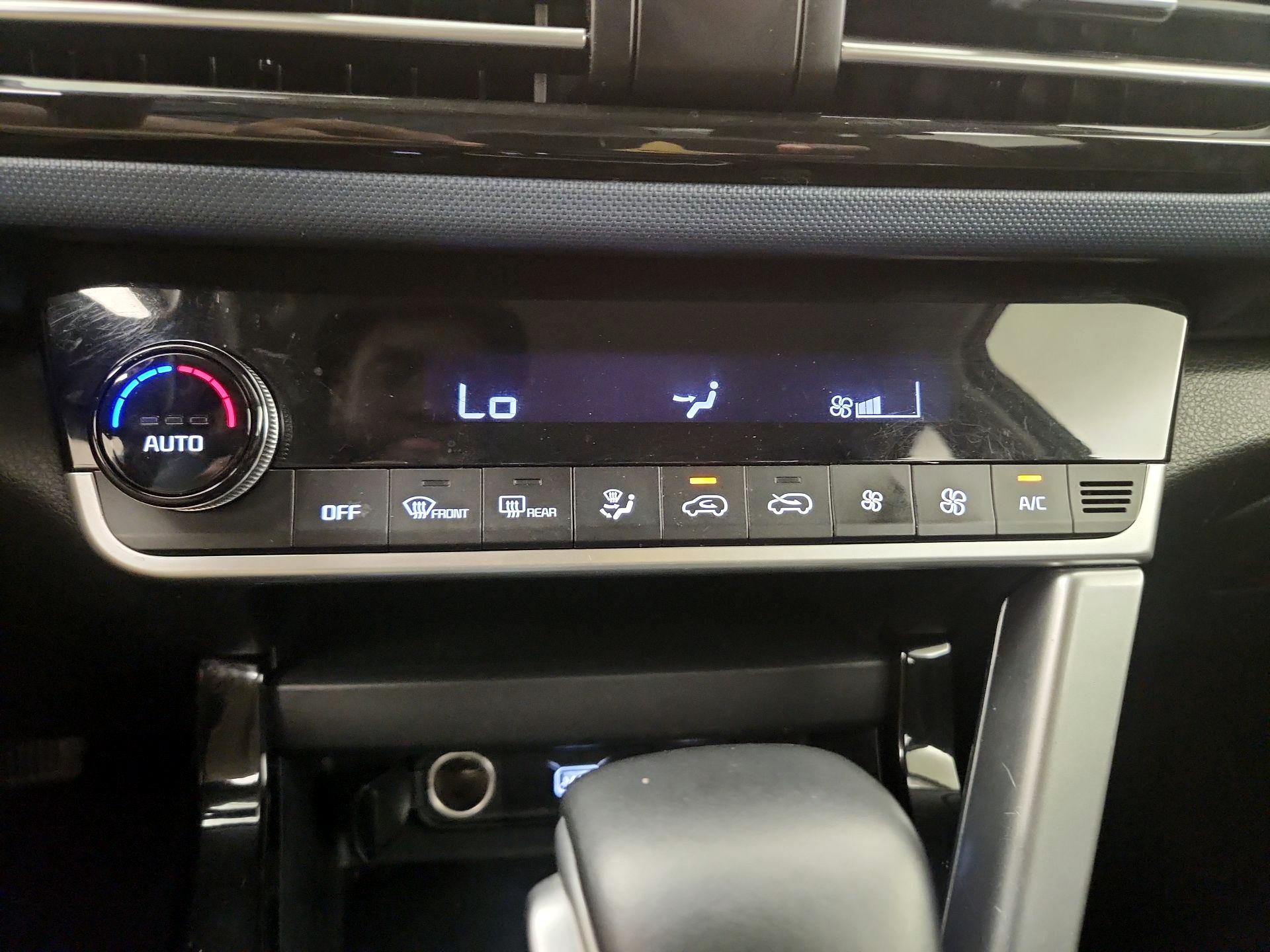 Thumbnail: 2023 Kia Seltos - 17