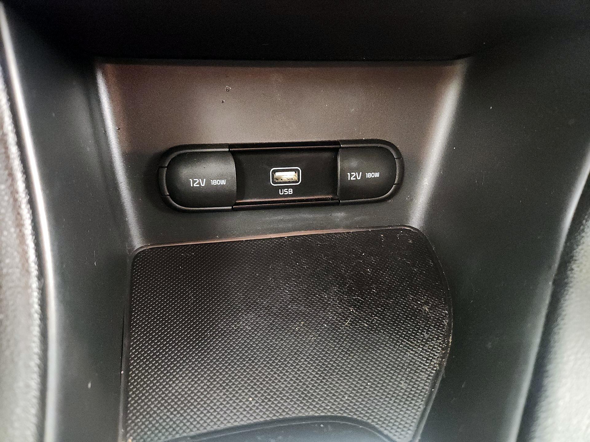 Thumbnail: 2021 Kia Sportage - 18