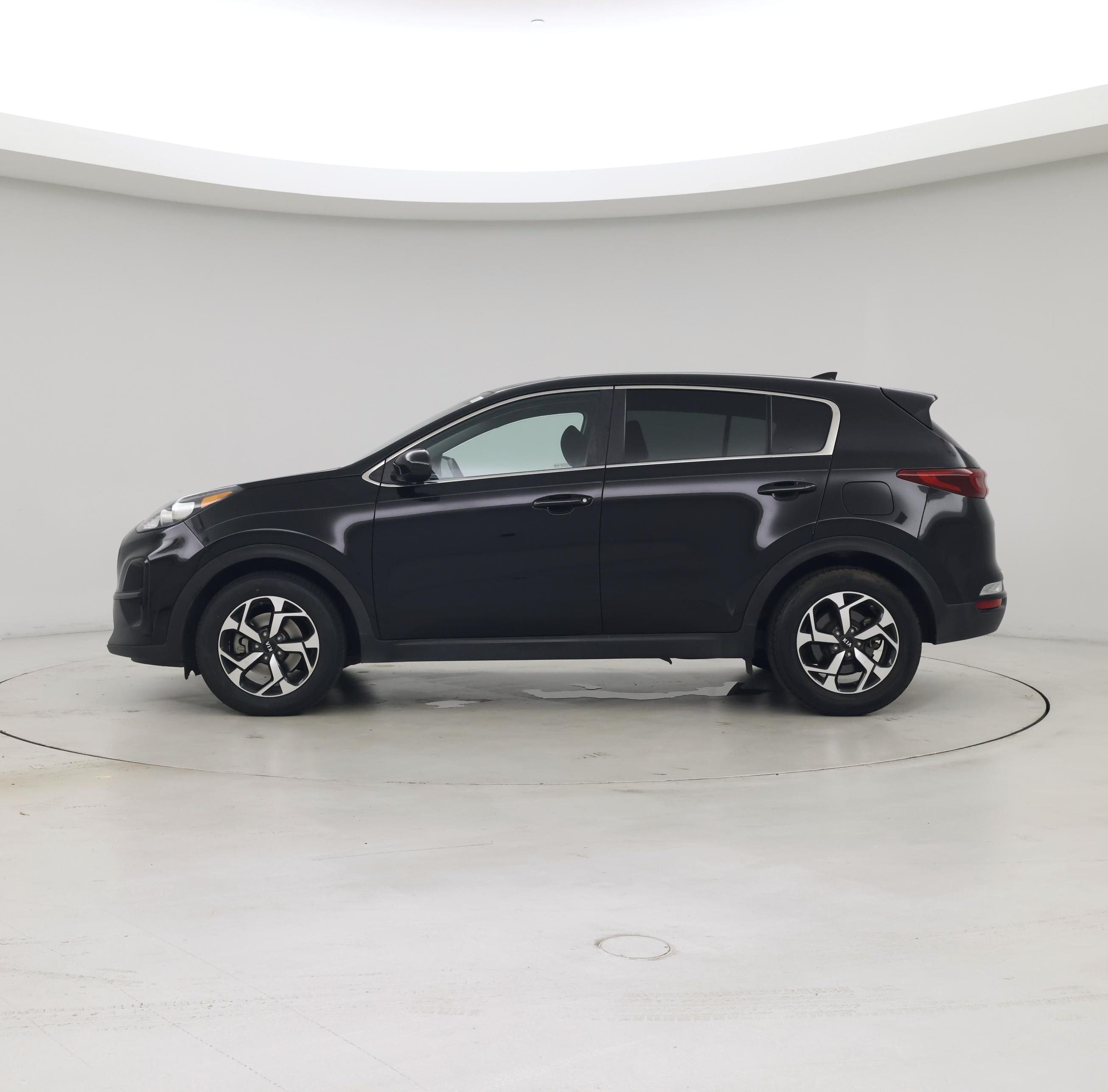 Thumbnail: 2021 Kia Sportage - 3