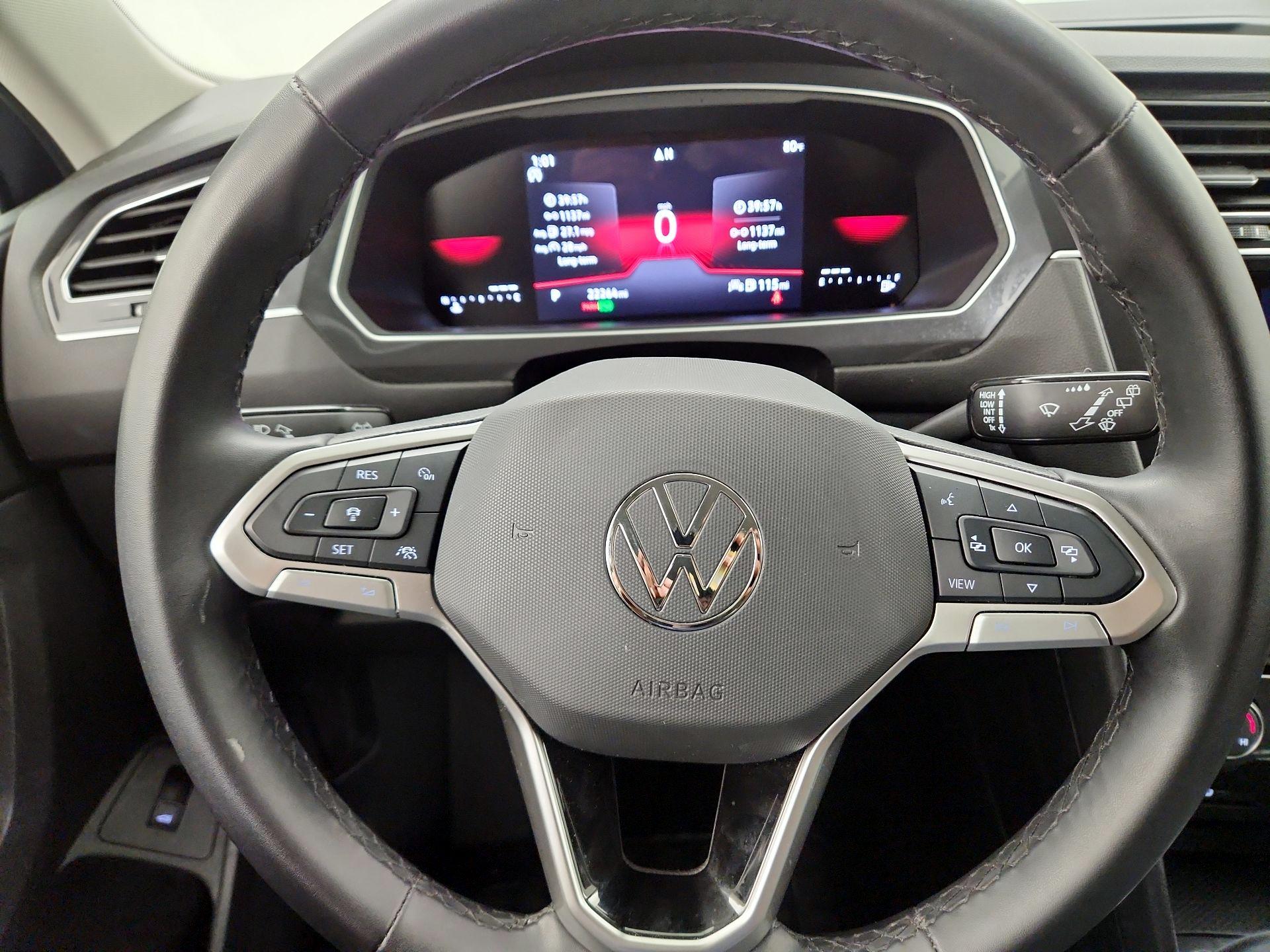 Thumbnail: 2024 Volkswagen Tiguan - 10