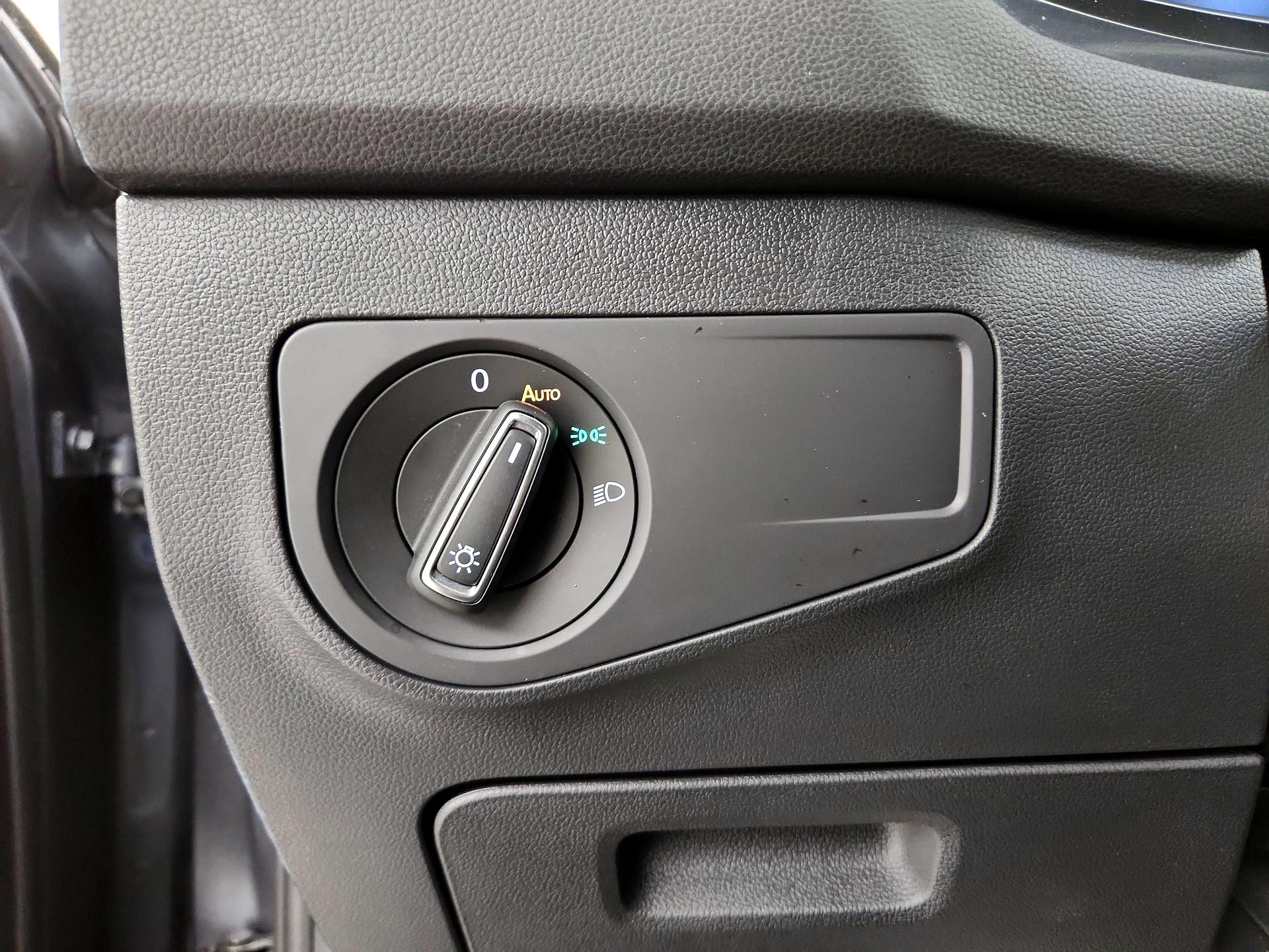 Thumbnail: 2024 Volkswagen Tiguan - 13