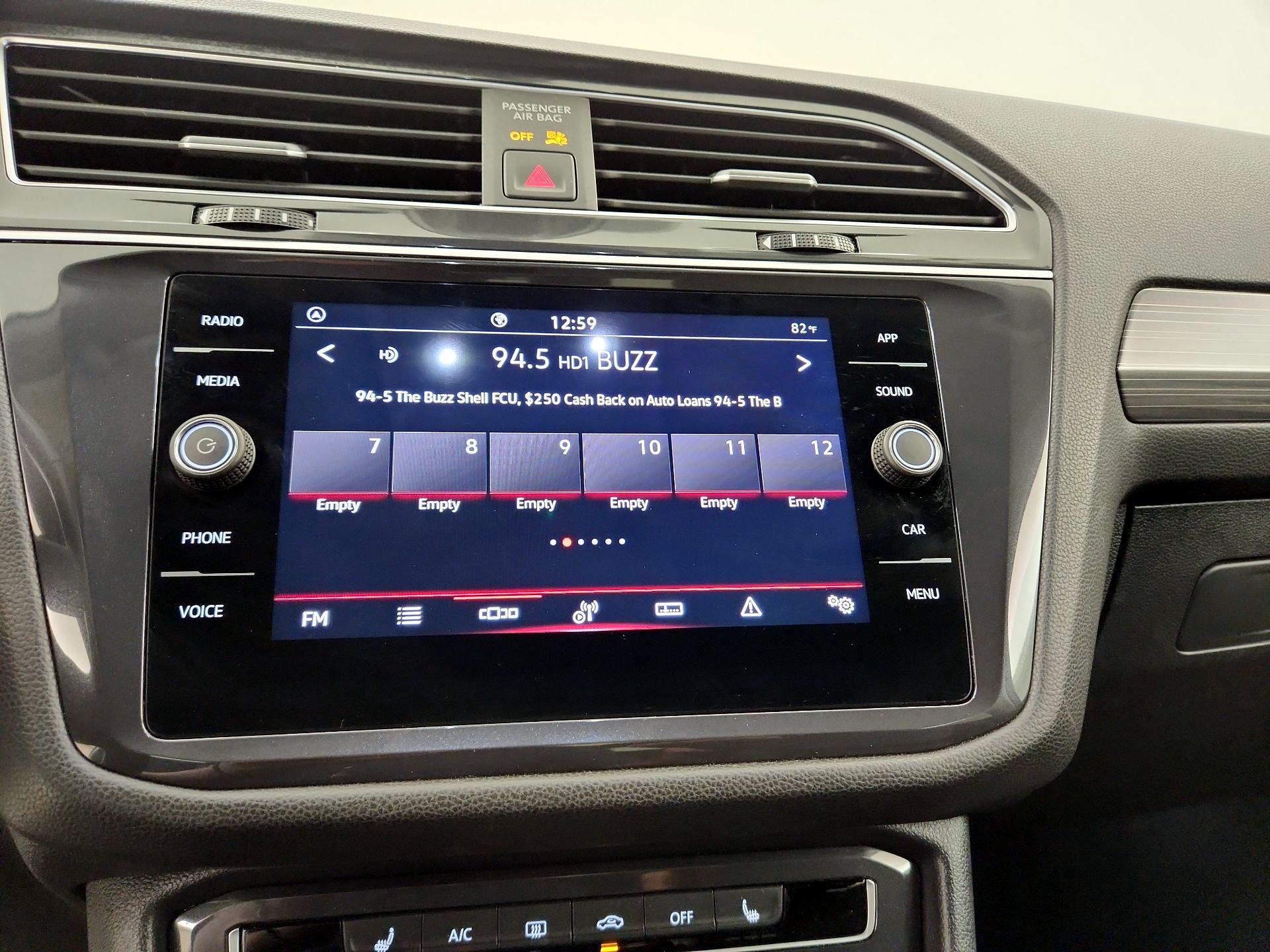 Thumbnail: 2024 Volkswagen Tiguan - 15