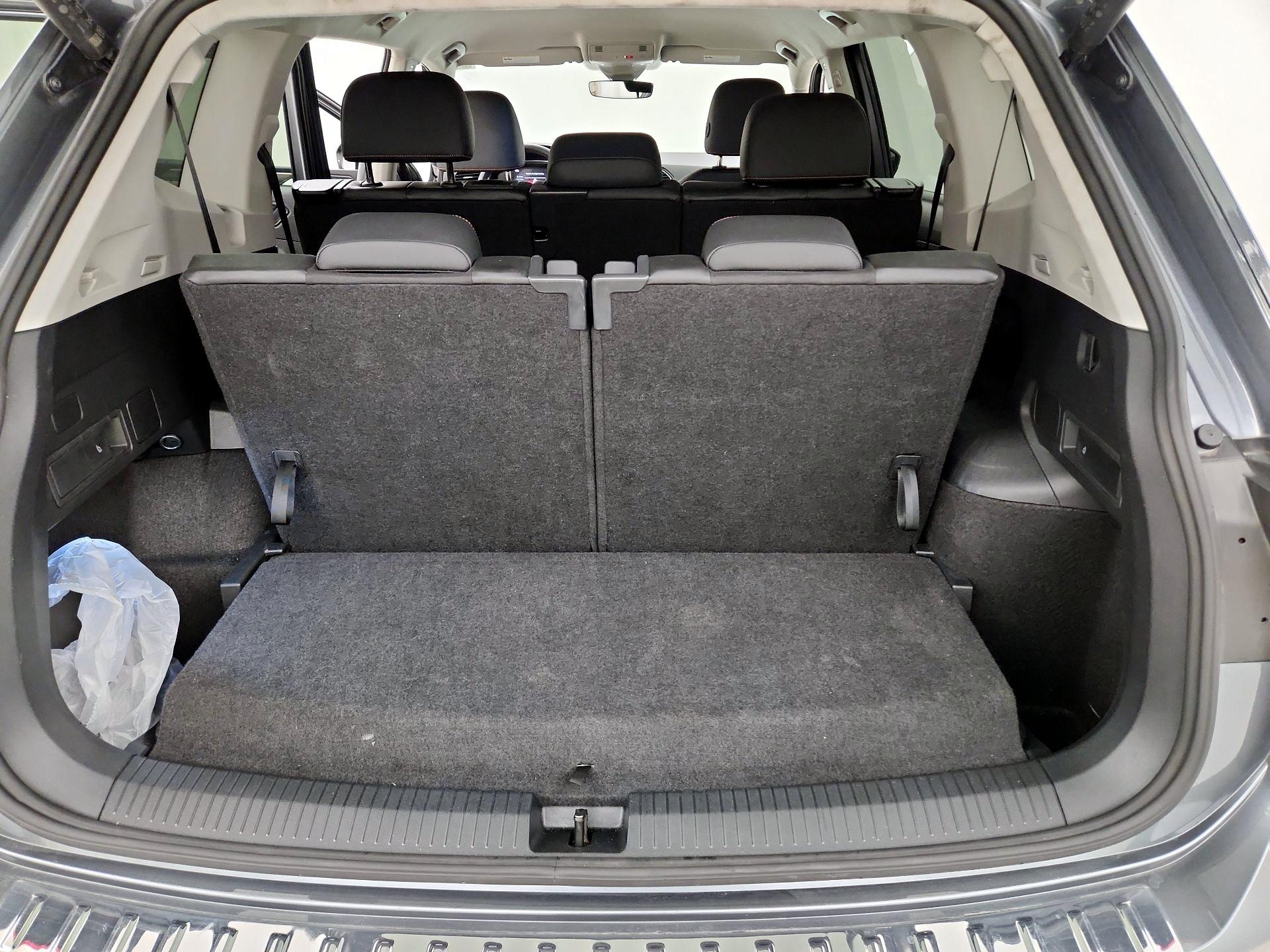 Thumbnail: 2024 Volkswagen Tiguan - 20