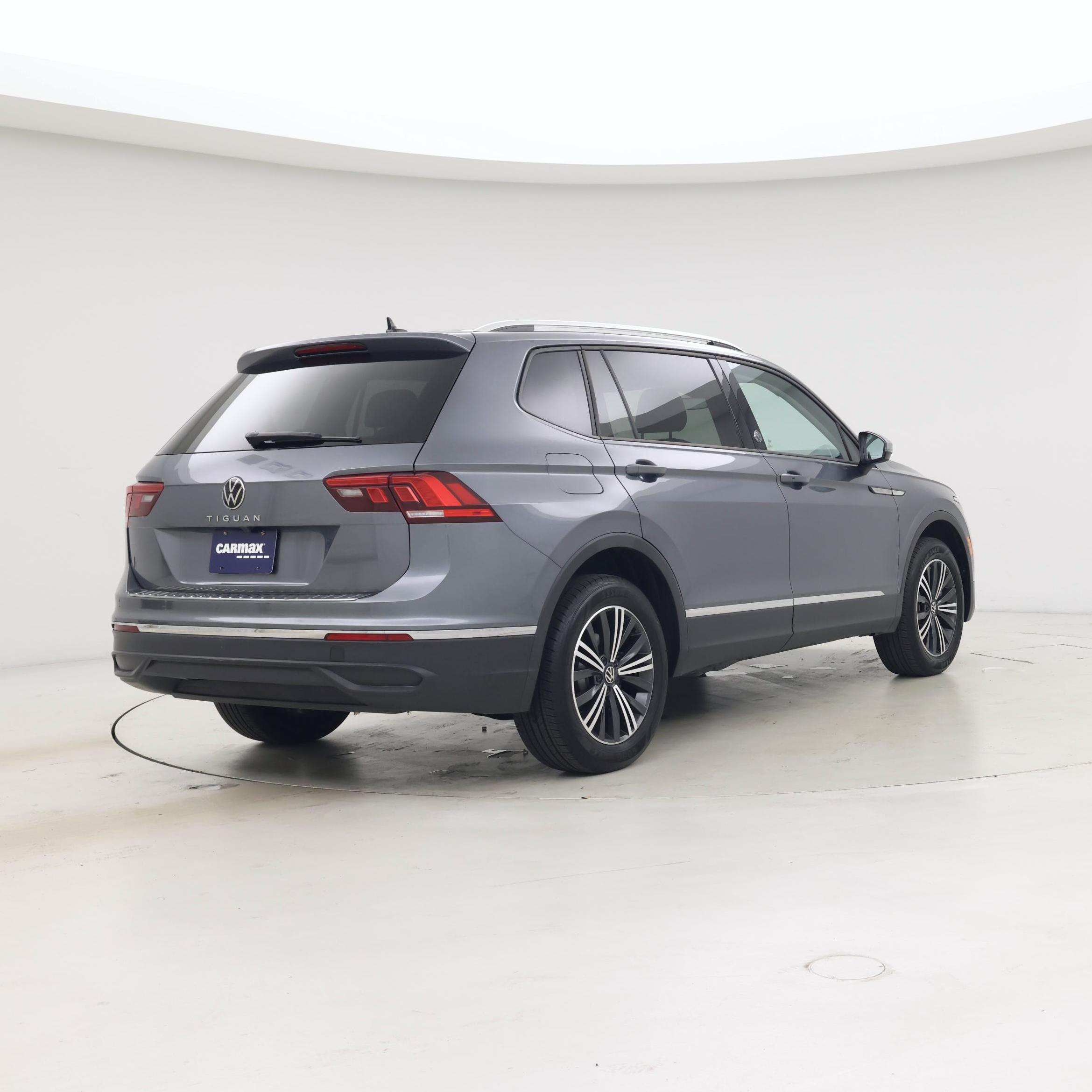 Thumbnail: 2024 Volkswagen Tiguan - 8