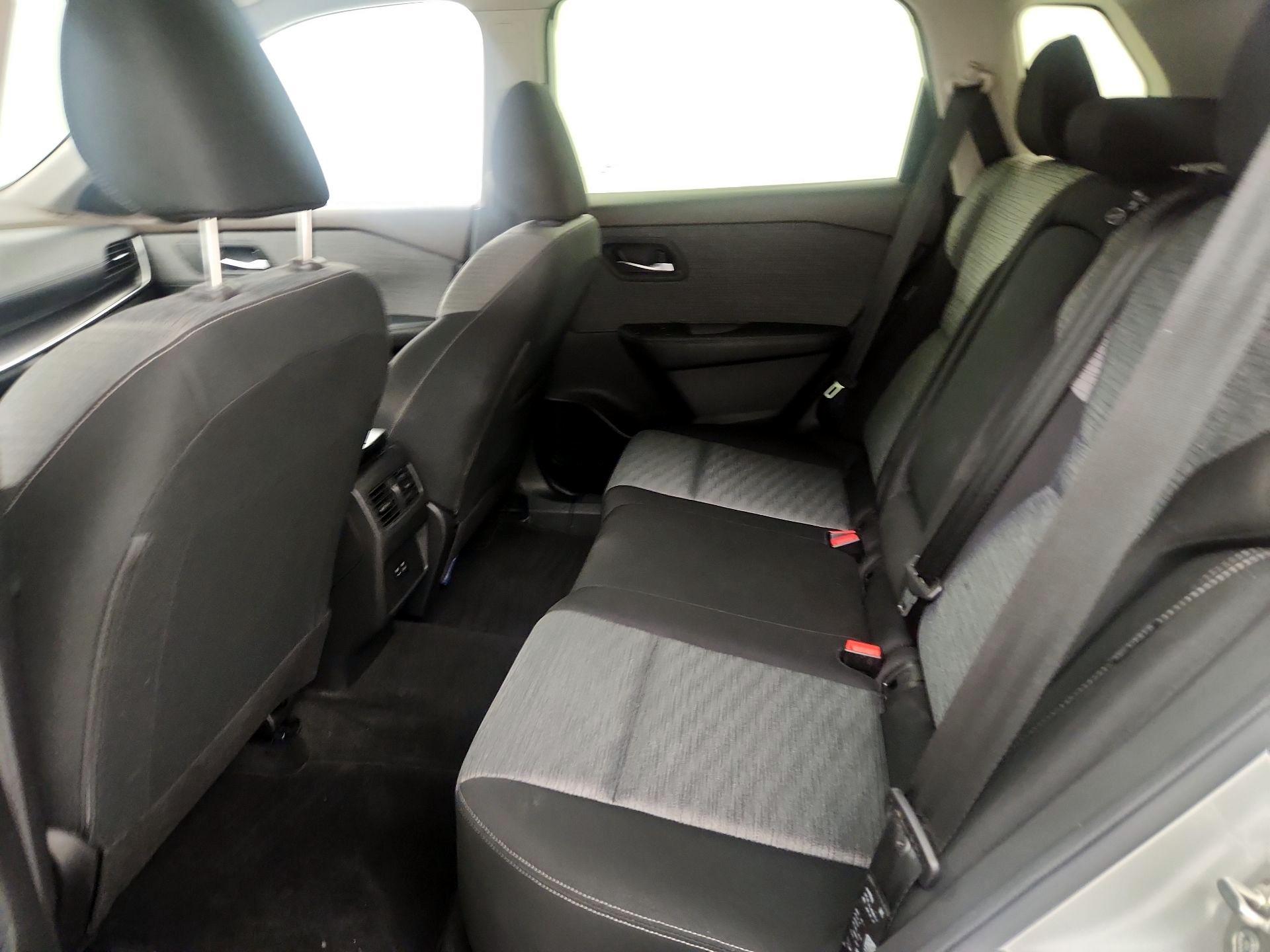 Thumbnail: 2023 Nissan Rogue - 19