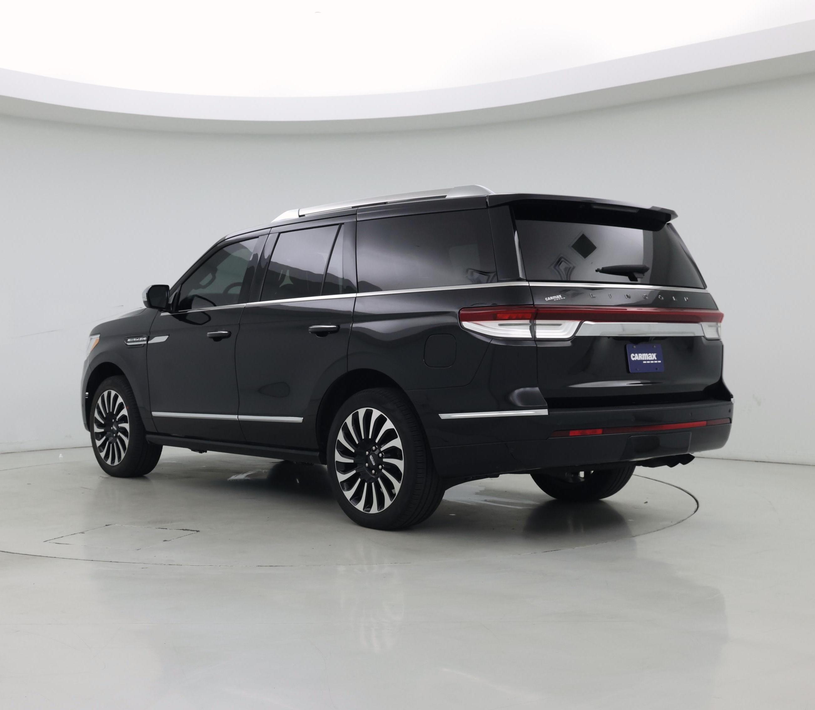 Thumbnail: 2023 Lincoln Navigator - 2